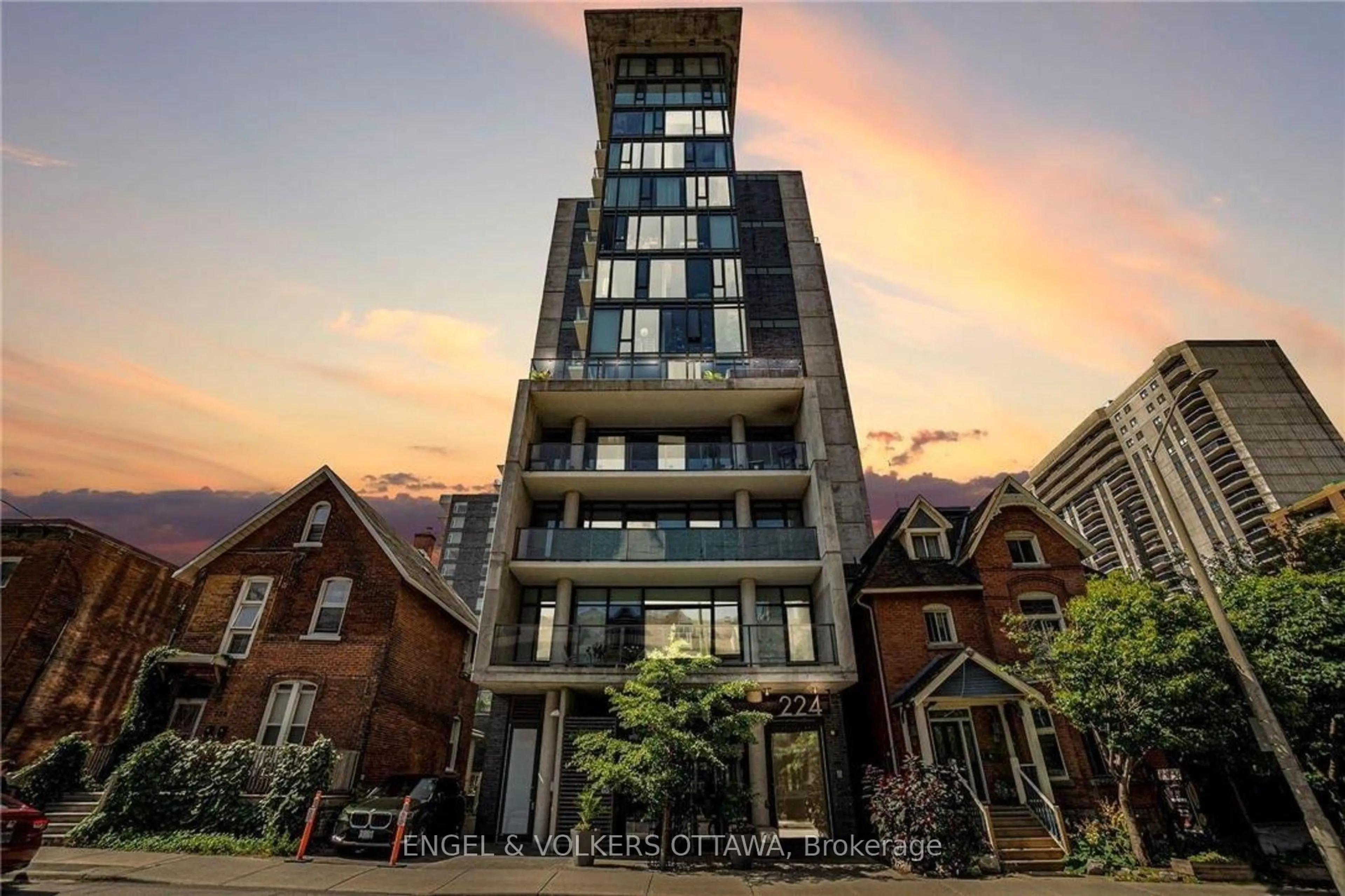 Unknown for 224 Lyon St #1113, Ottawa Ontario K1R 5V9