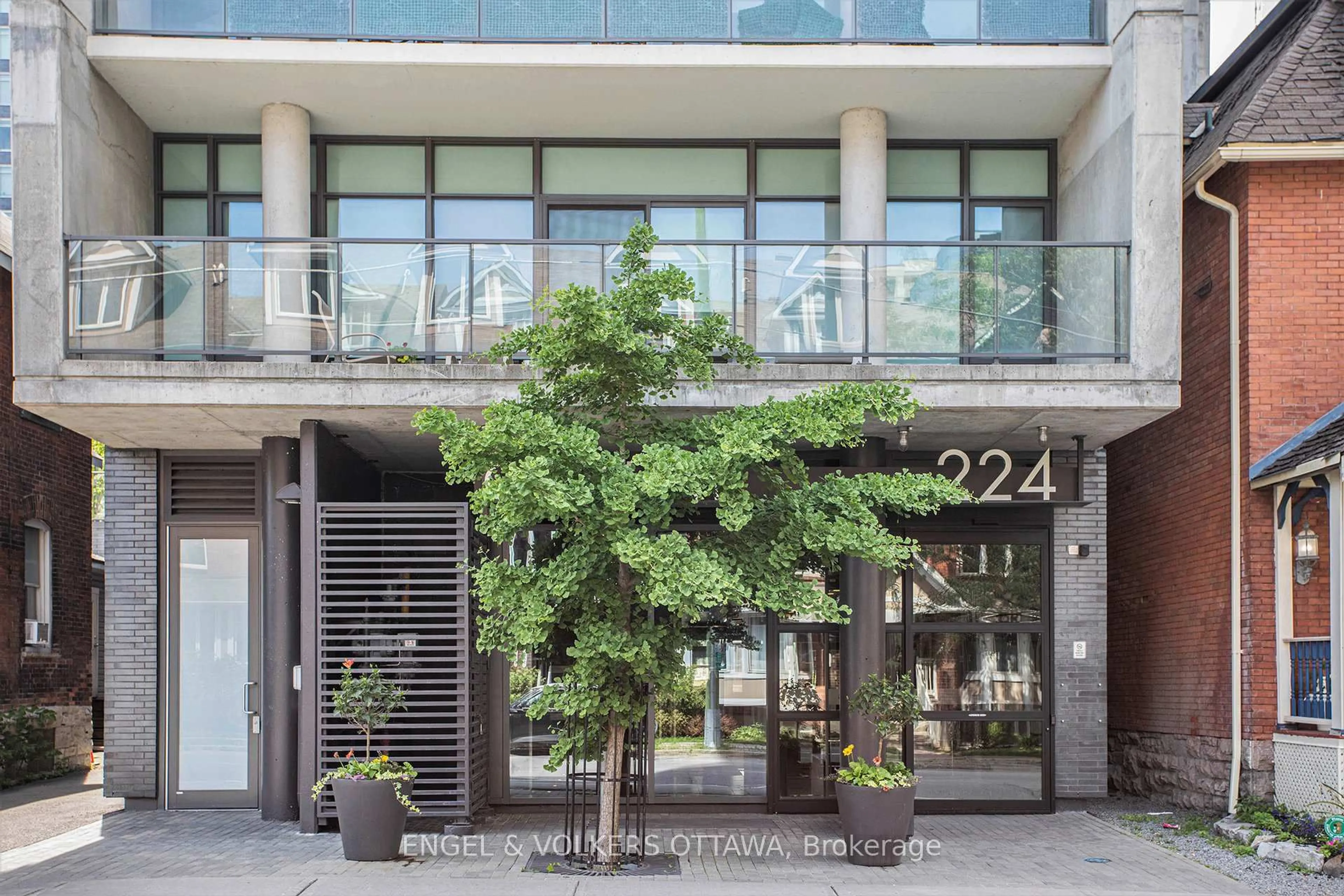 Unknown for 224 Lyon St #1113, Ottawa Ontario K1R 5V9