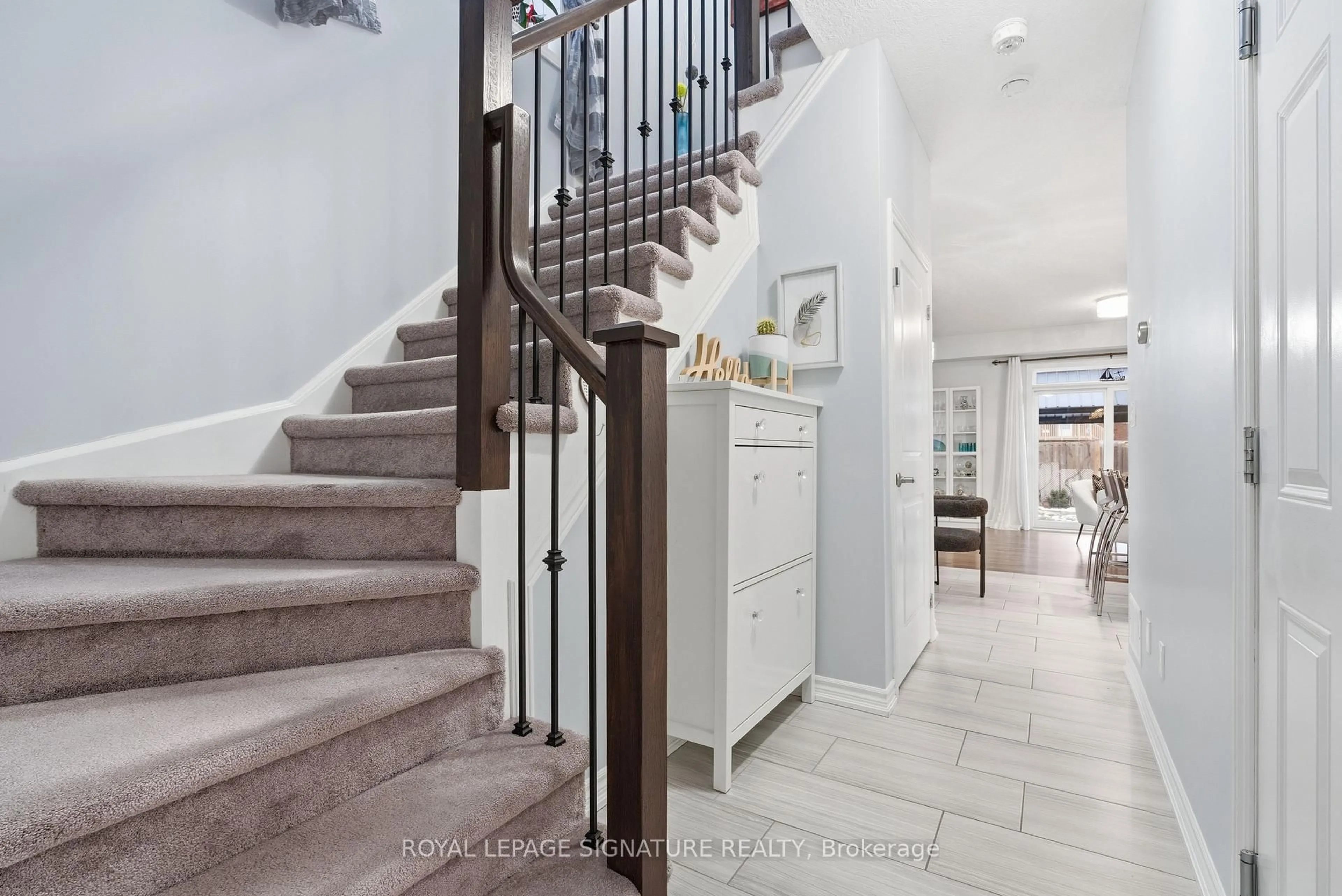 Stairs for 128 Law Dr, Guelph Ontario N1E 0M2