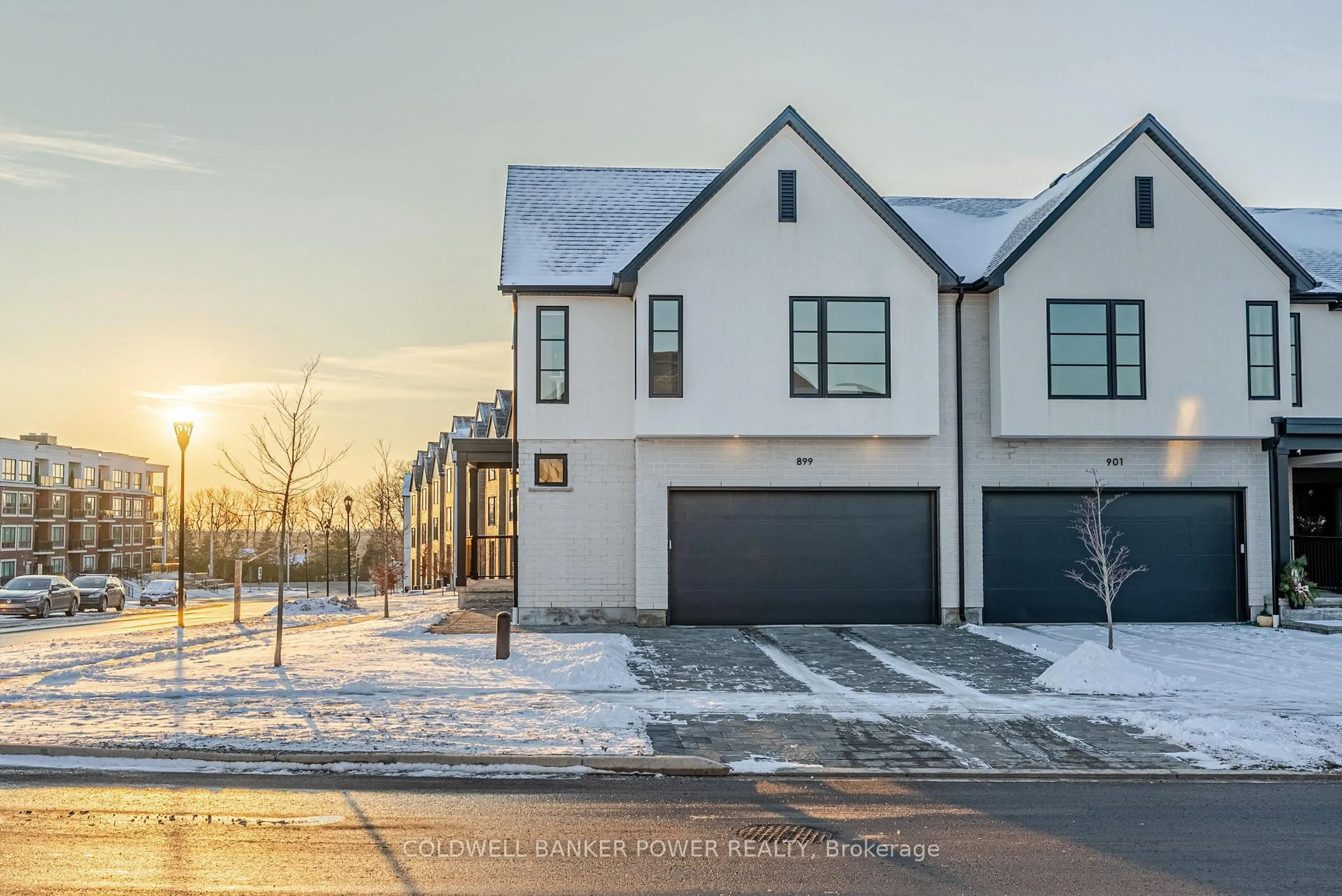 Unknown for 899 Upperpoint Ave, London South Ontario N6K 0L1