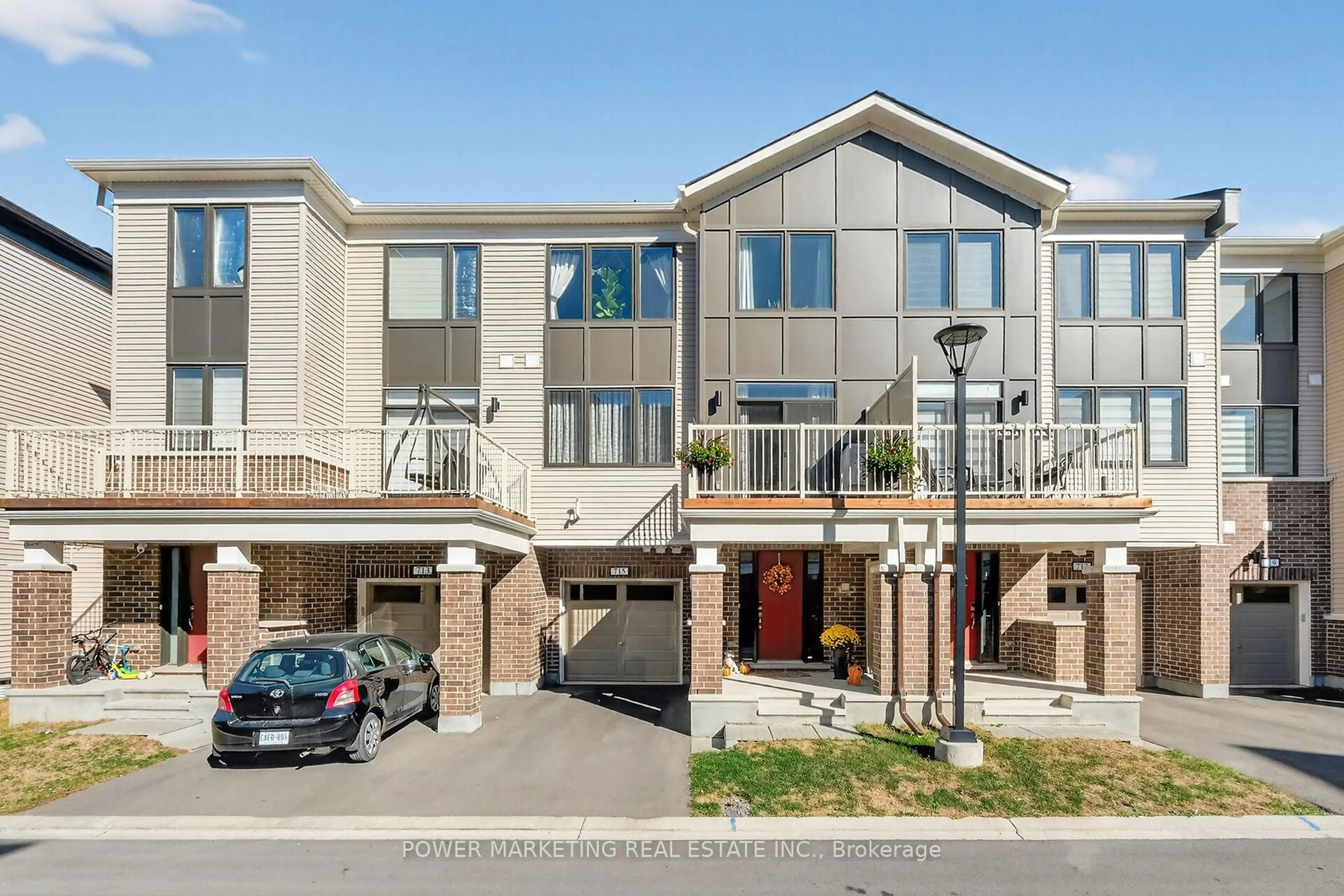 Unknown for 715 Hydrus Private, Ottawa Ontario K2J 7B2