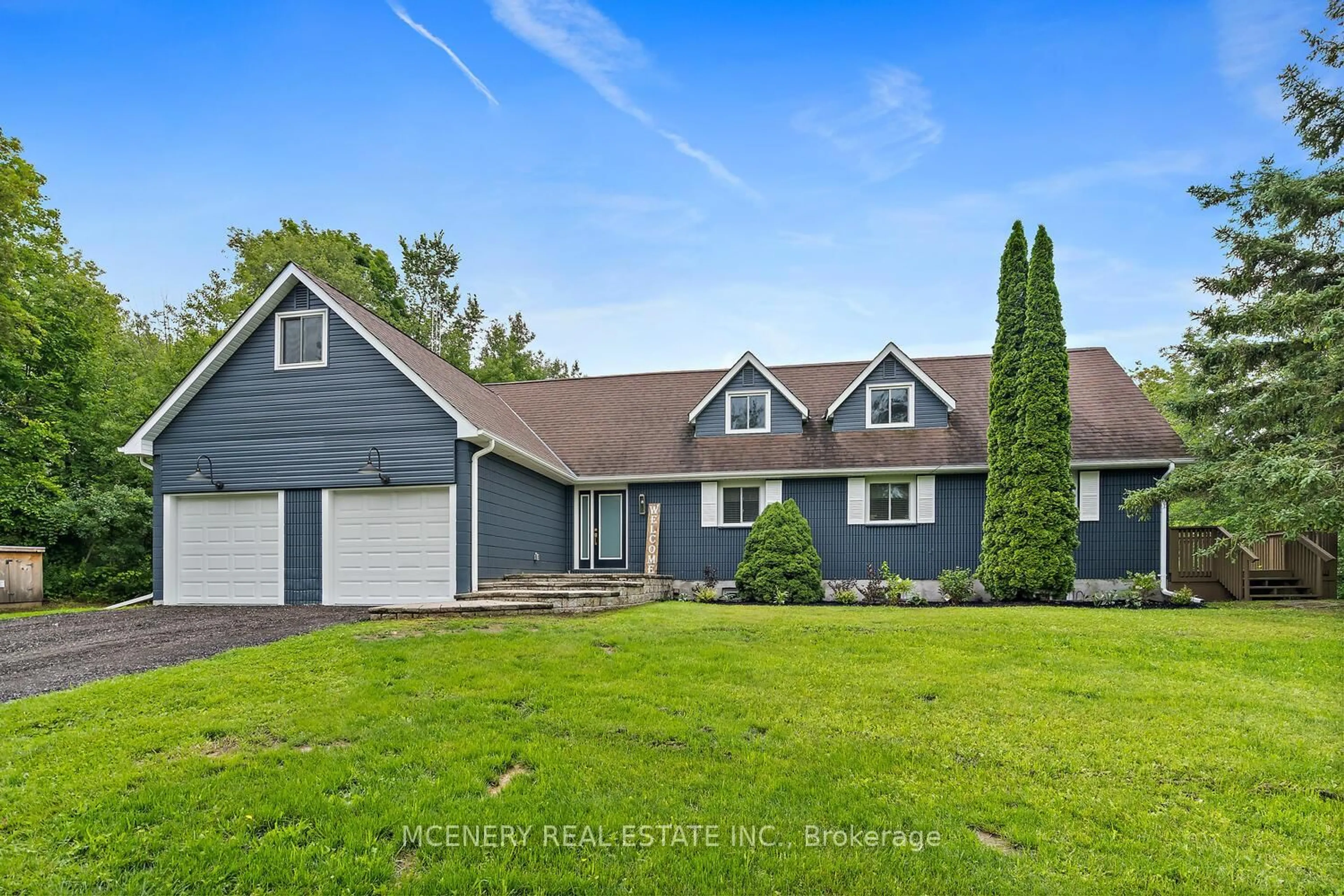 Home with vinyl exterior material, water/lake/river/ocean view for 9739 10th Sdrd, Erin Ontario N0B 1T0