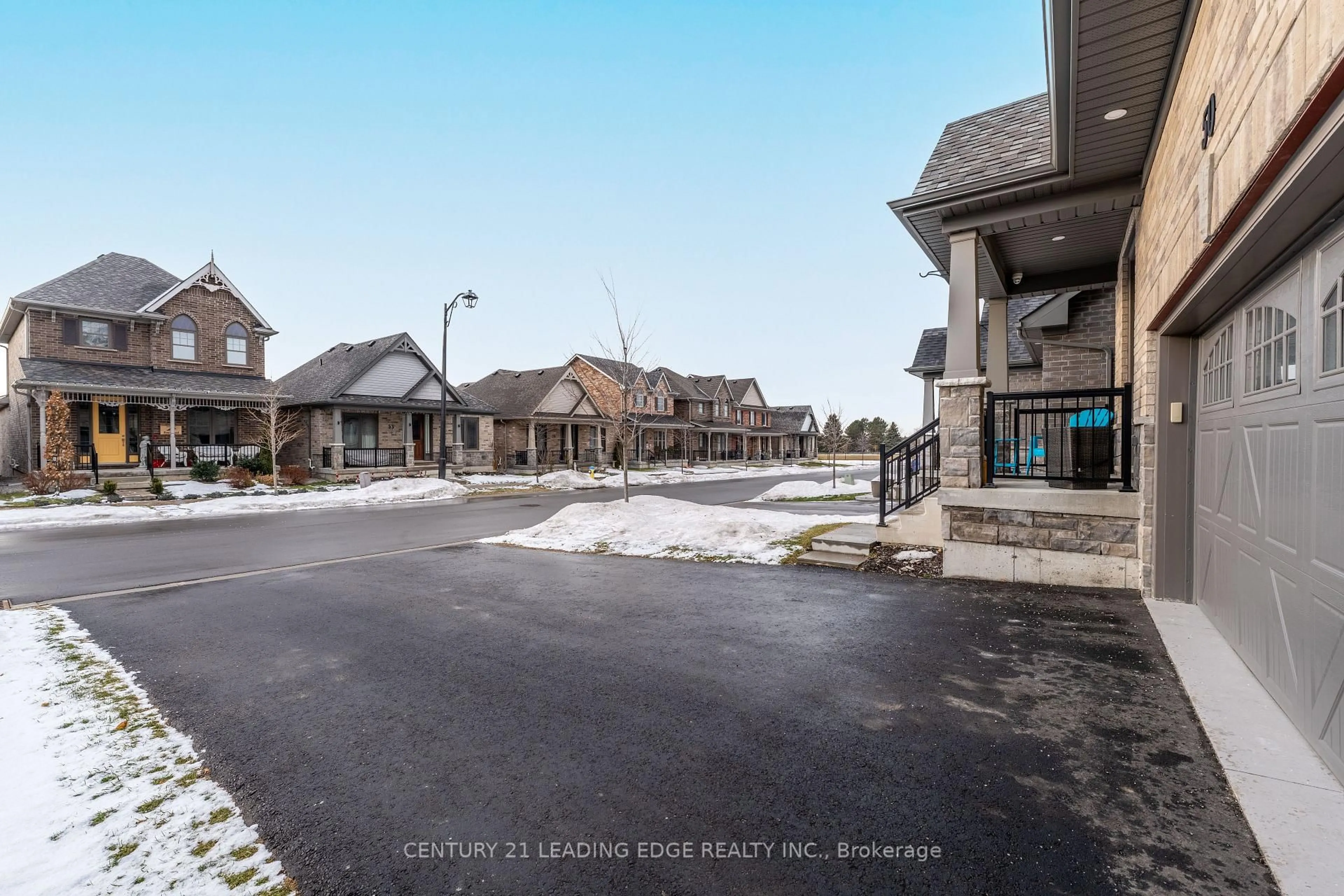 A pic from outside/outdoor area/front of a property/back of a property/a pic from drone, street for 50 Drummond St, Port Hope Ontario L1A 0E8