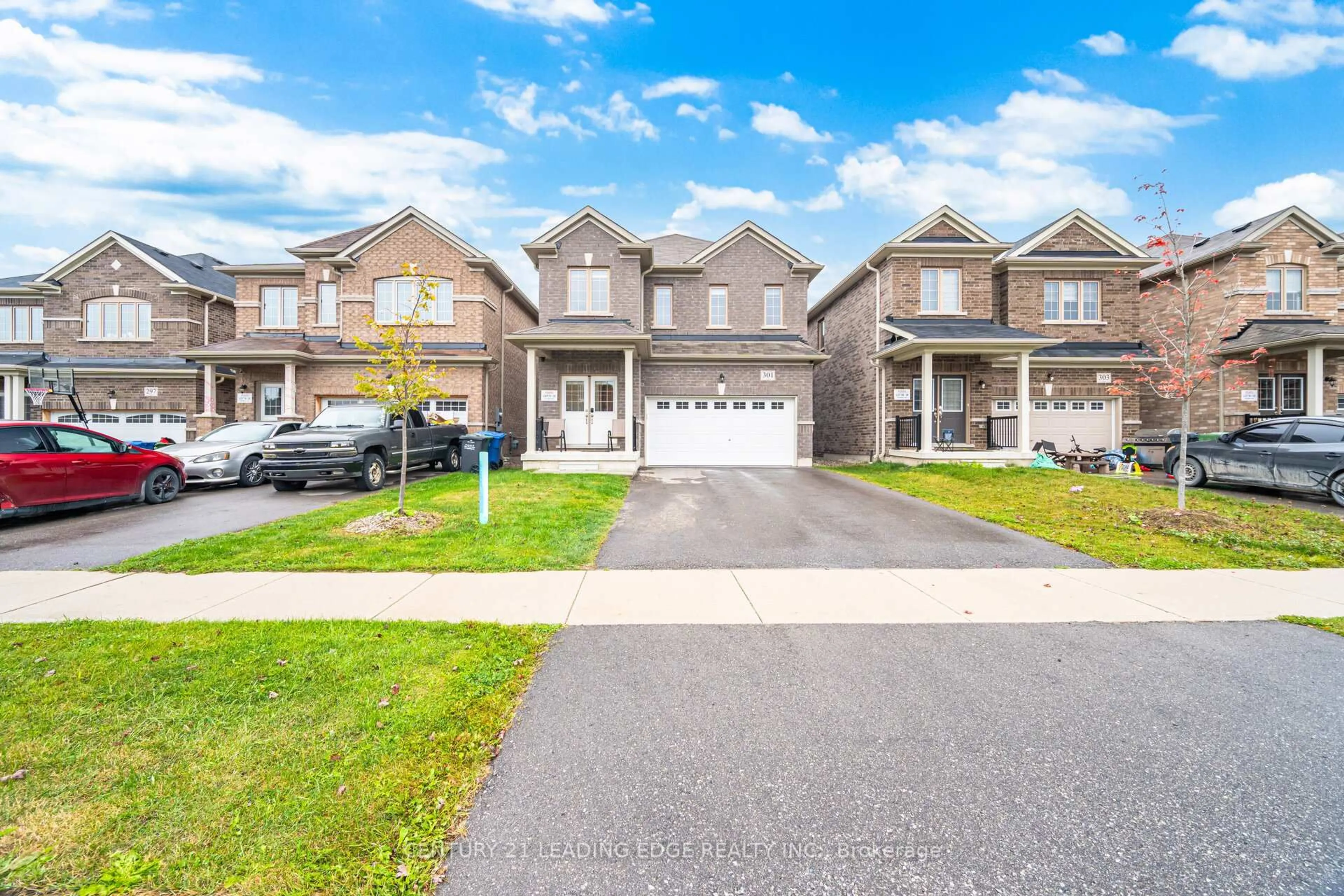 A pic from outside/outdoor area/front of a property/back of a property/a pic from drone, street for 301 Ridley Cres, Southgate Ontario N0C 1B0