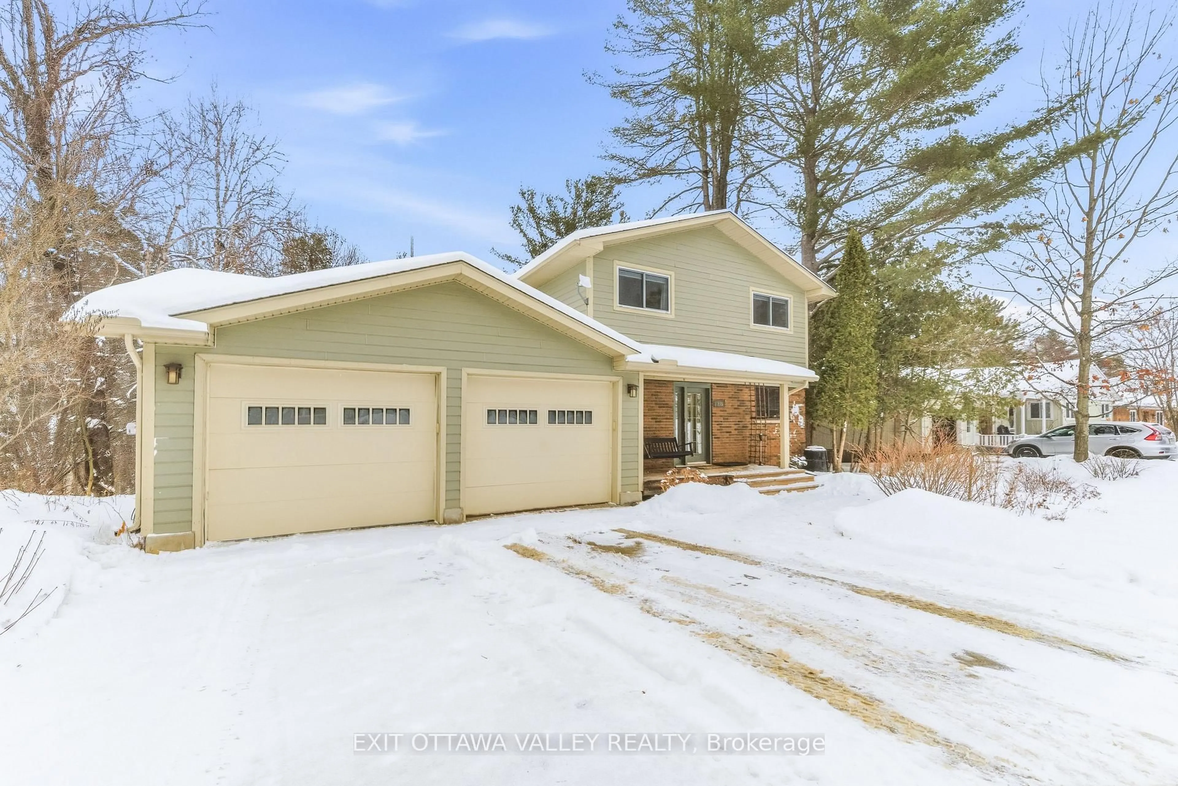 Unknown for 235 Thomas St, Deep River Ontario K0J 1P0