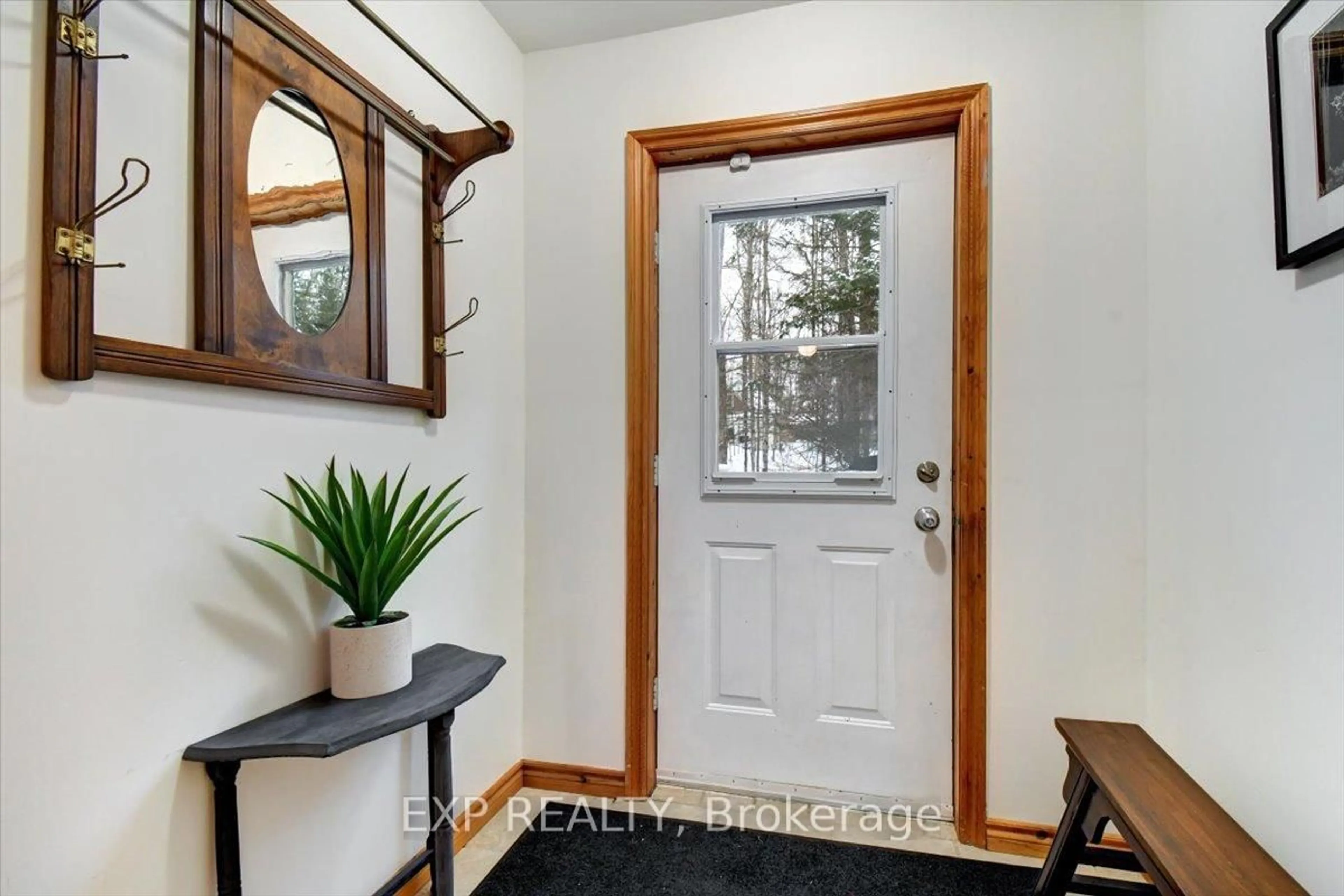 Indoor entryway for 195 Maple Ridge Lane, Coe Hill Ontario K0L 1P0