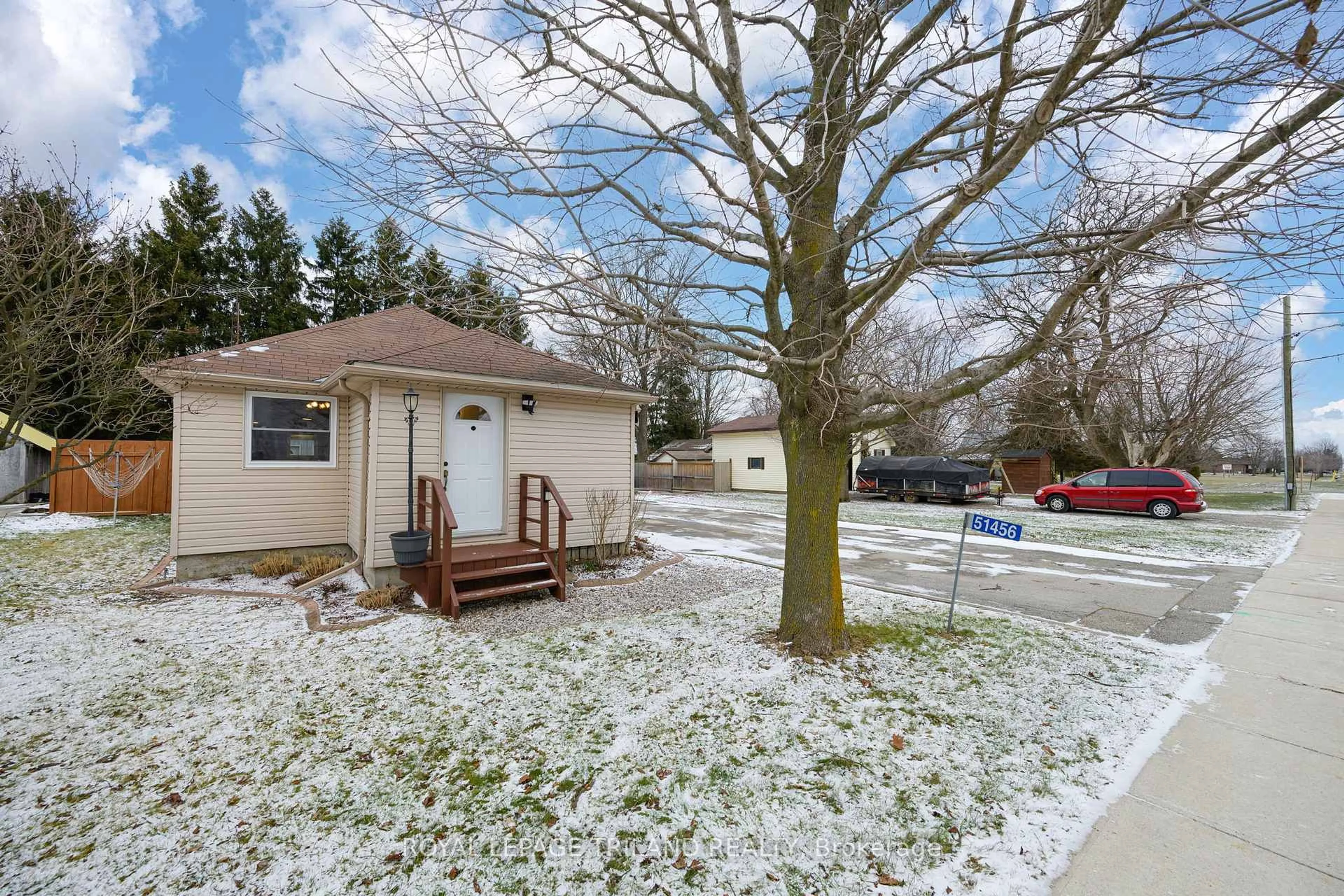 Patio, street for 51456 Pressey Line, Malahide Ontario N0L 2J0