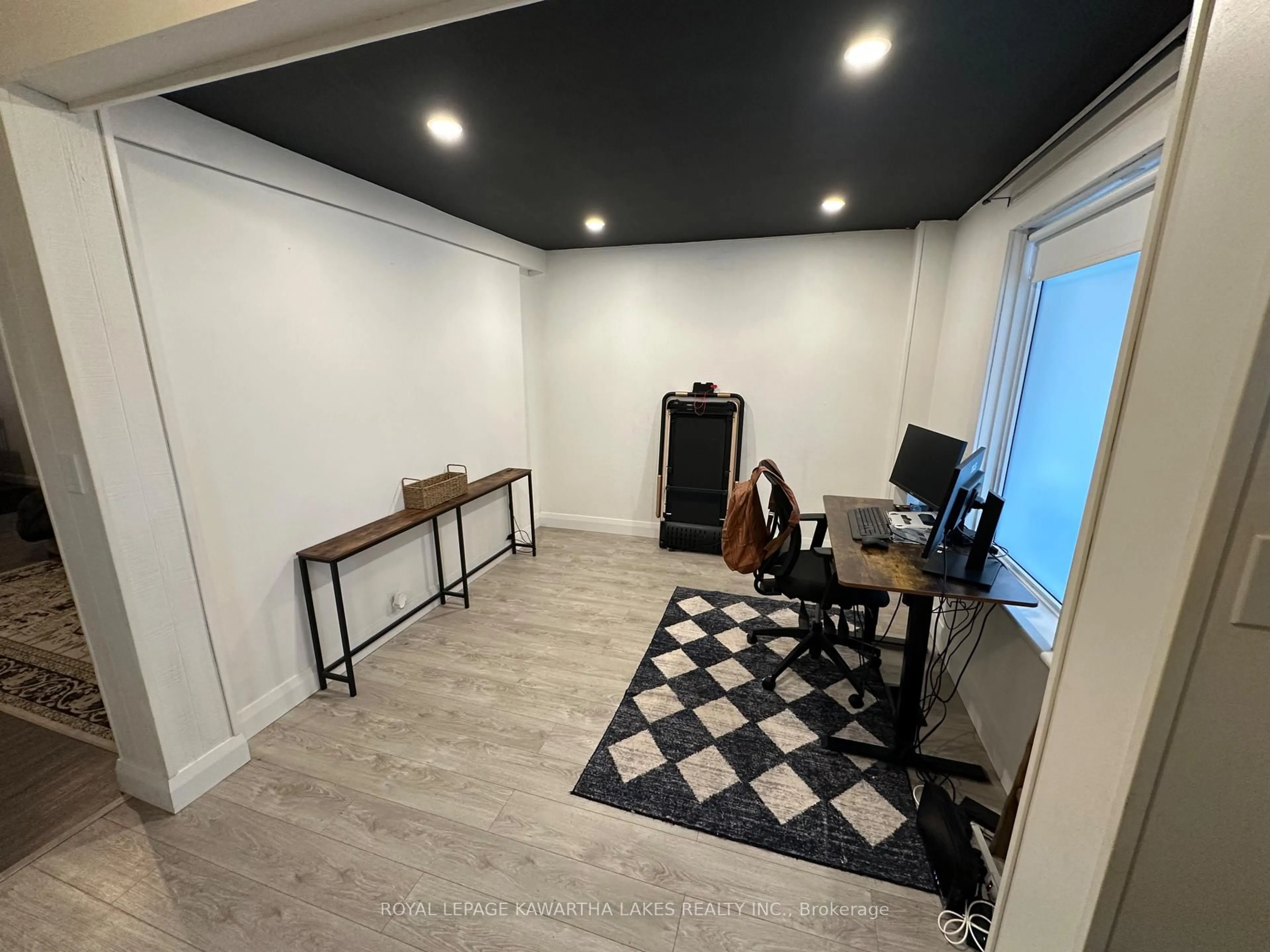 A pic of a room for 514 PARK St, Peterborough Ontario K9H 4R4