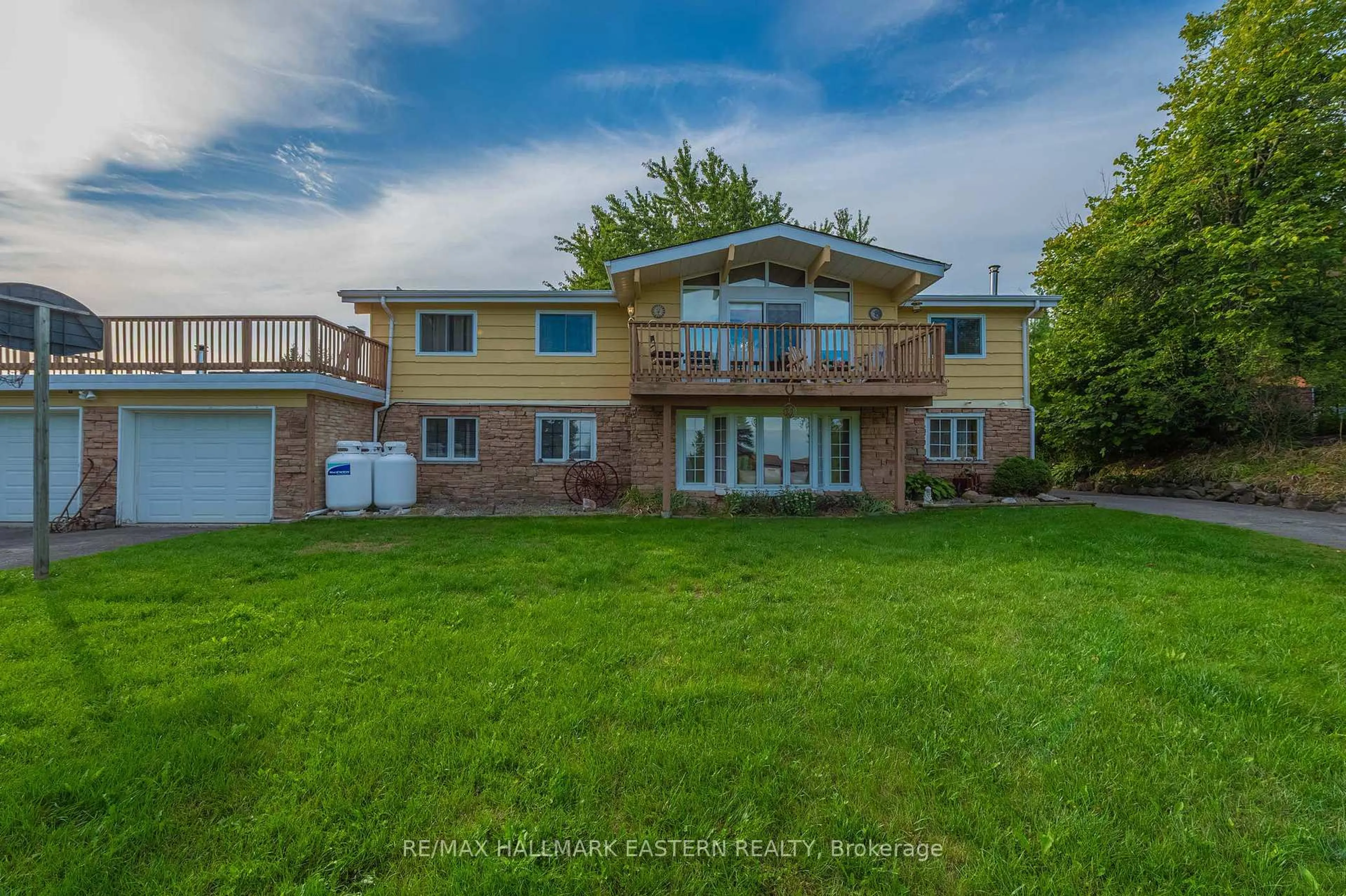 A pic from outside/outdoor area/front of a property/back of a property/a pic from drone, unknown for 137 Grandview Dr, Alnwick/Haldimand Ontario K0K 2X0