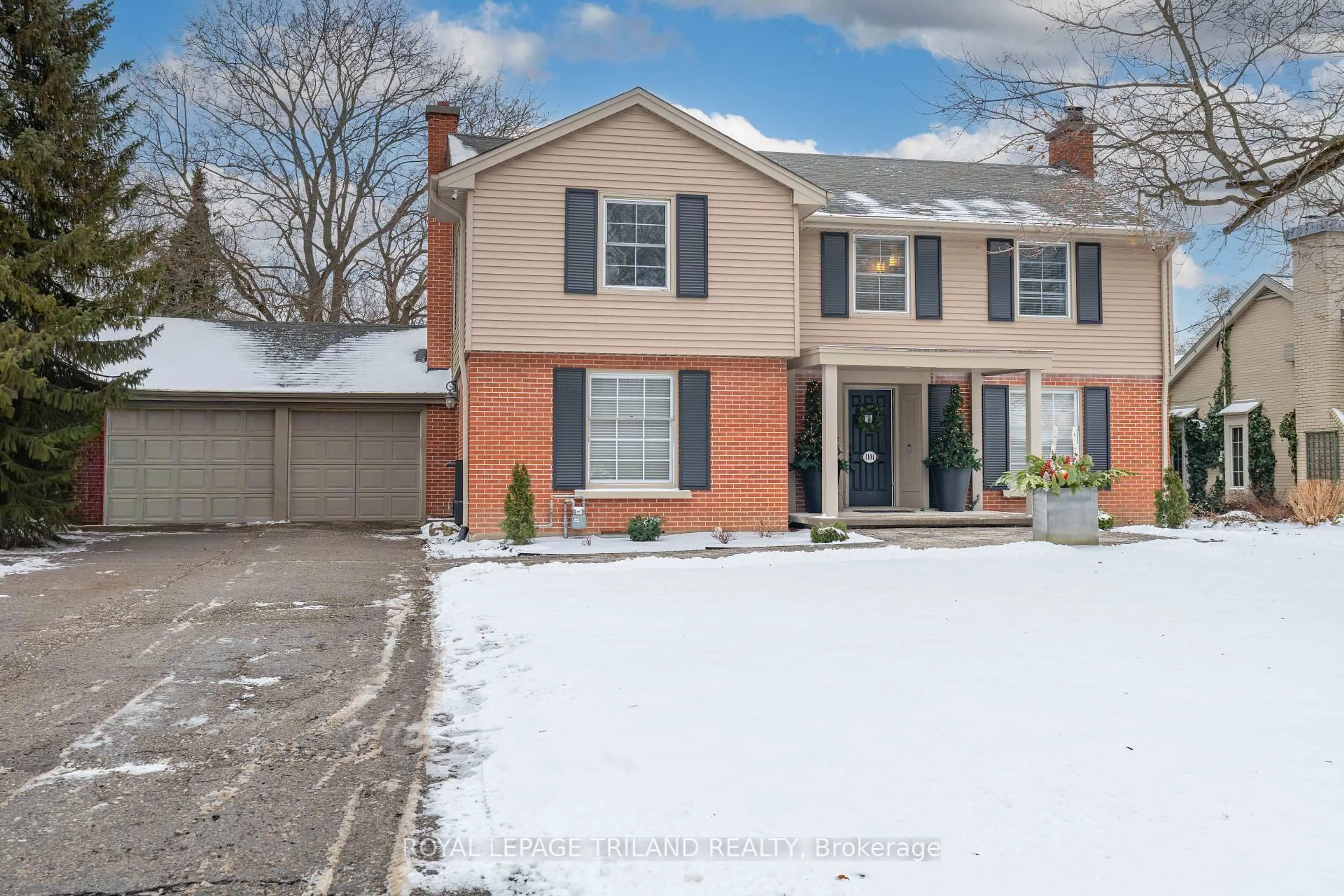 Home with brick exterior material, street for 1104 The Pkwy, London East Ontario N6A 2X3