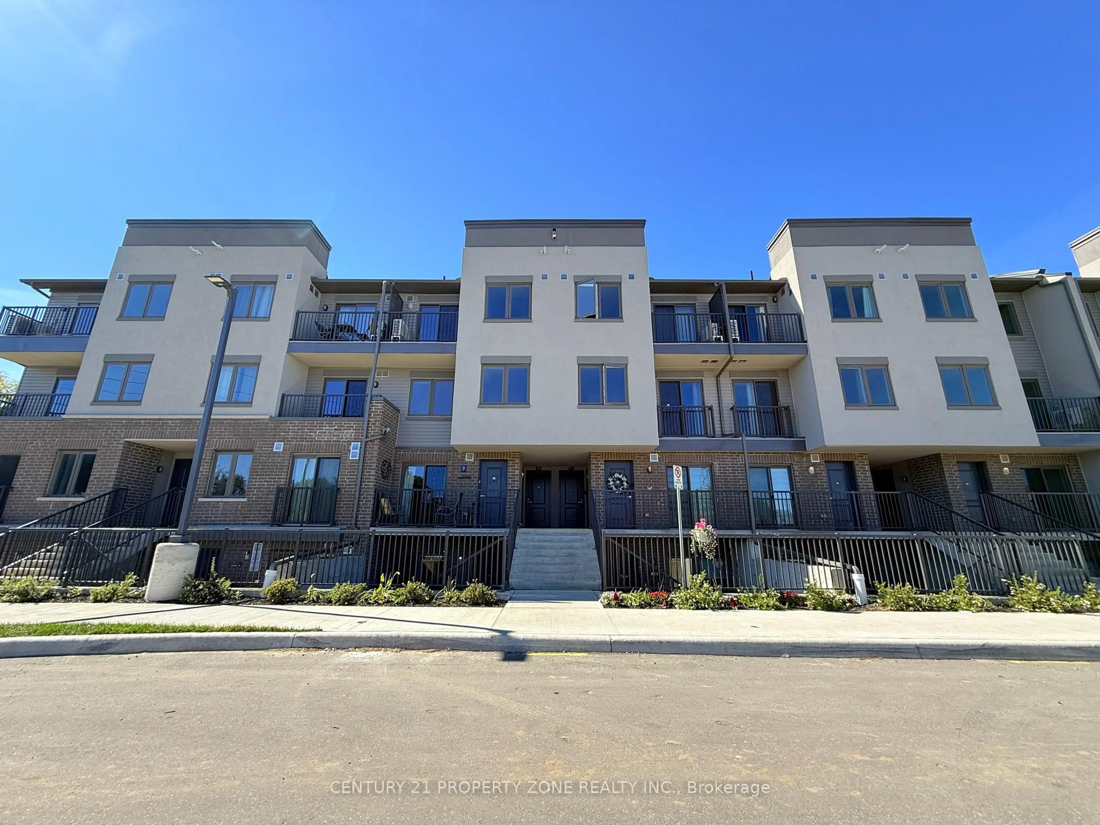 A pic from outside/outdoor area/front of a property/back of a property/a pic from drone, unknown for 370 Fisher Mills Rd #C60, Cambridge Ontario N3C 0G8