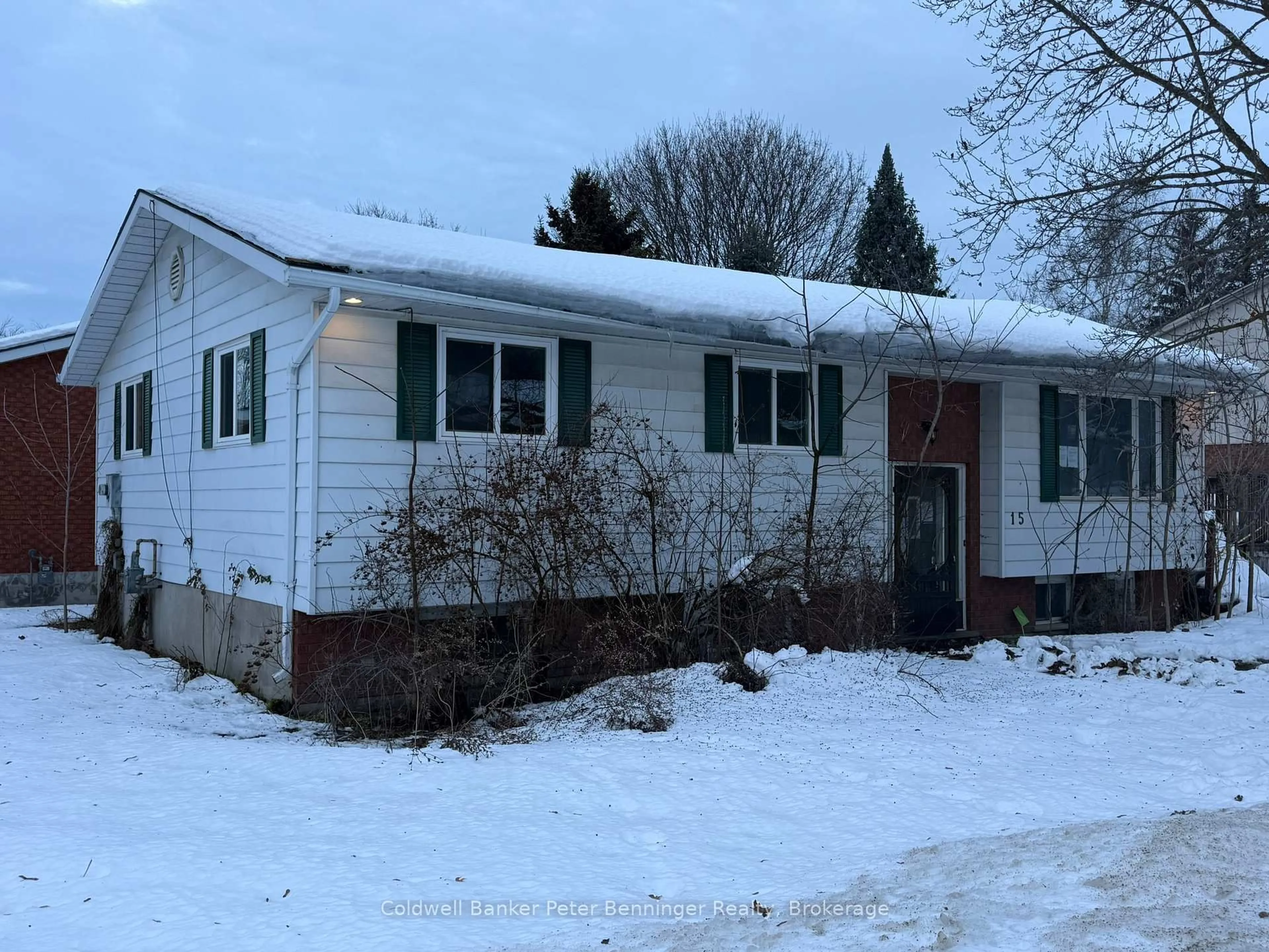 Home with vinyl exterior material, street for 15 George St, Brockton Ontario N0G 2V0