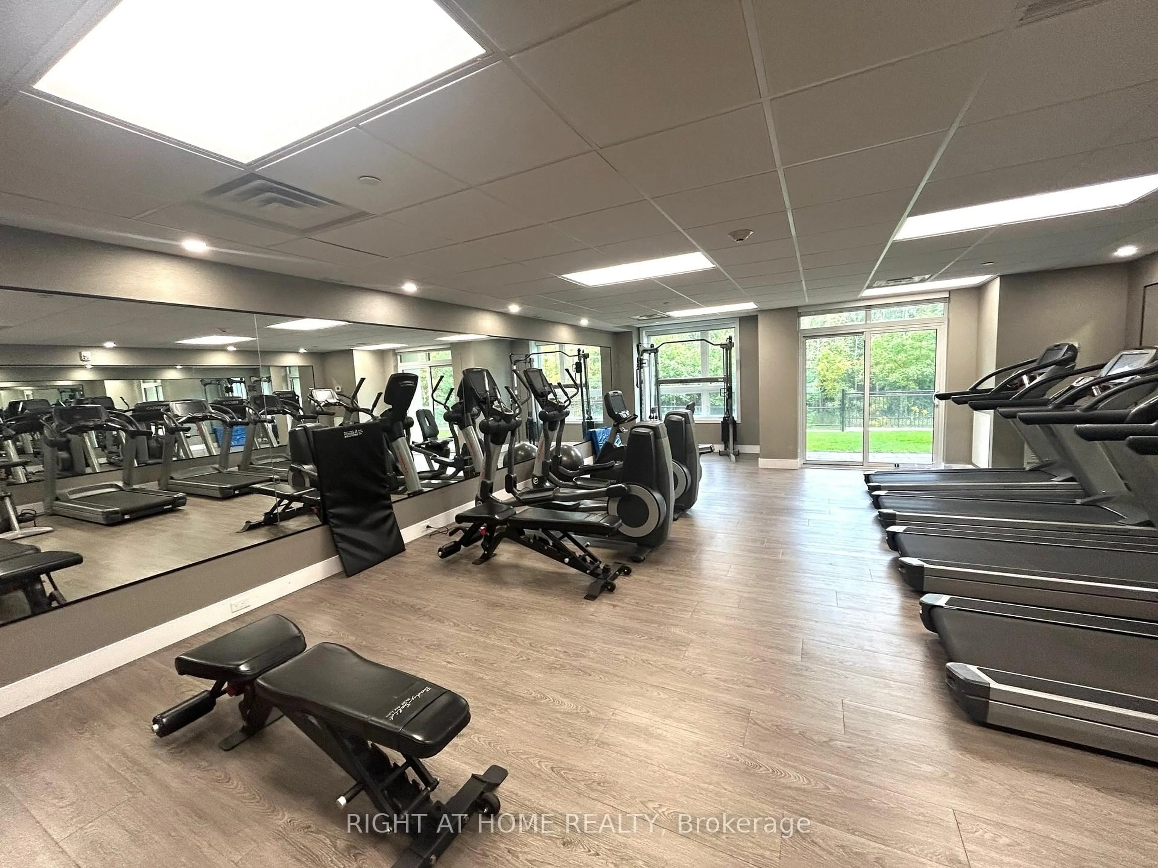 Gym or fitness room for 125 Shoreview Pl #227, Hamilton Ontario L8E 0K3