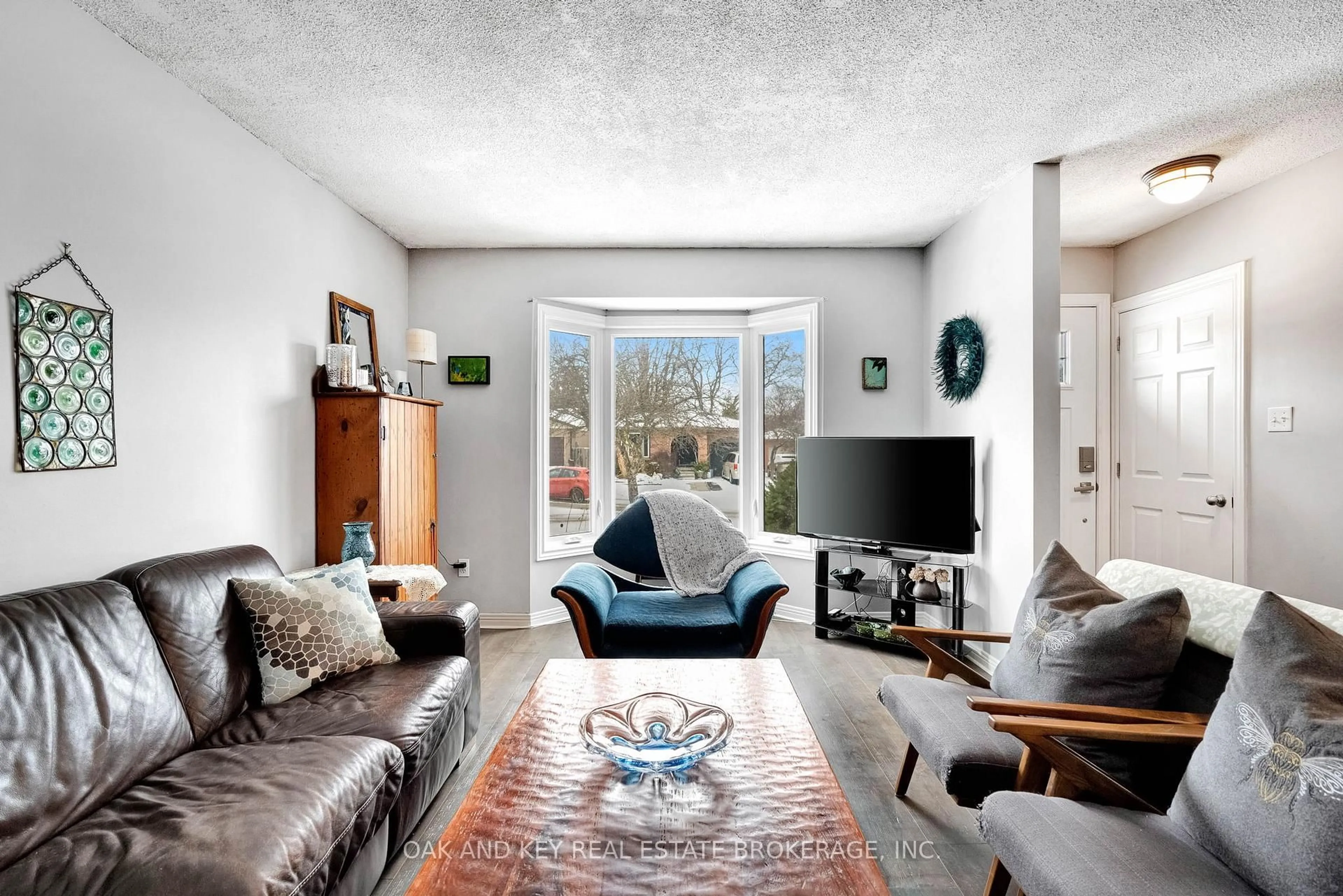 Living room with furniture, unknown for 63 Dundee Crt, London South Ontario N6C 5E4