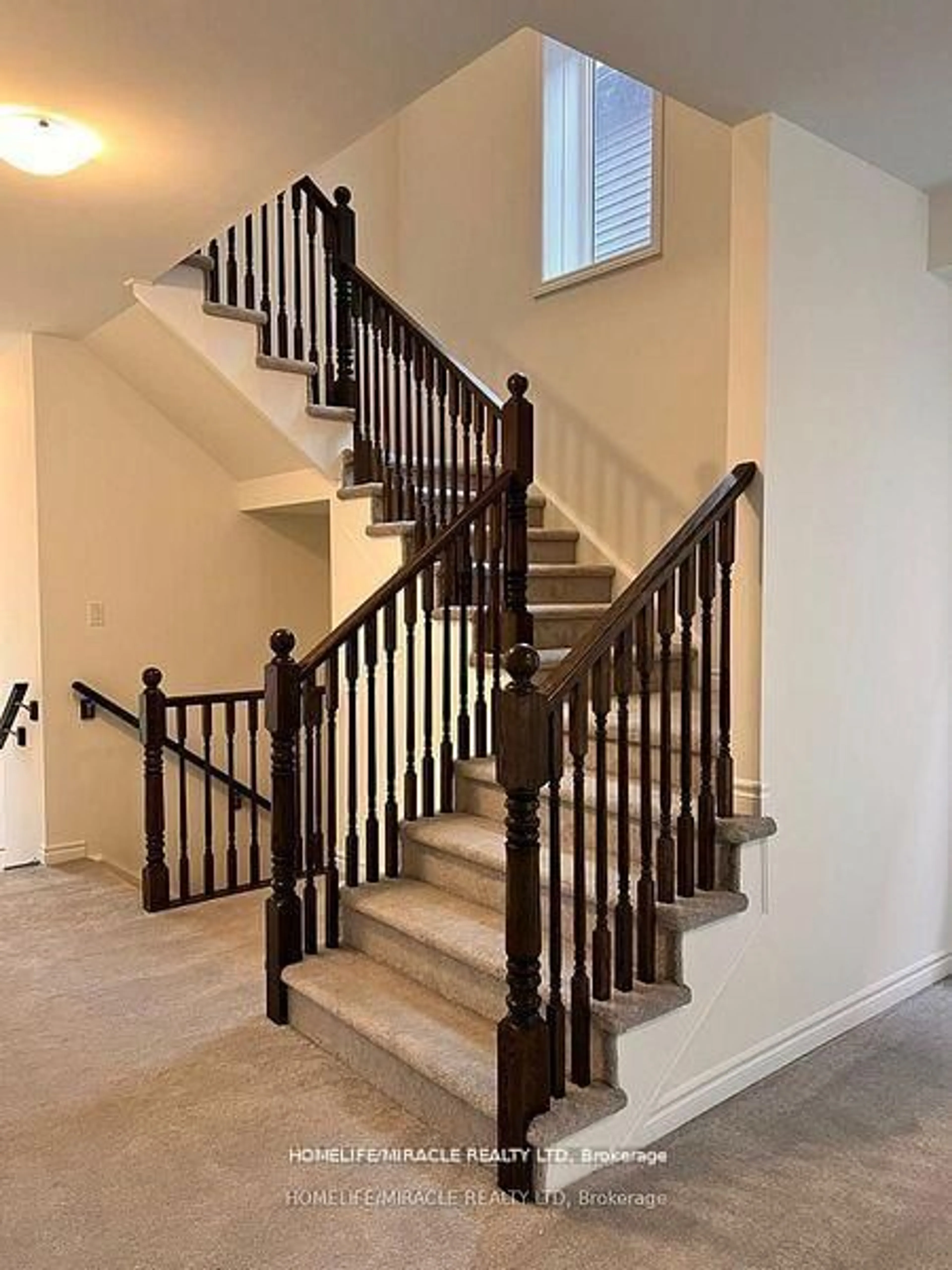Stairs for 20 Tooker Dr, Brantford Ontario N3V 0B6