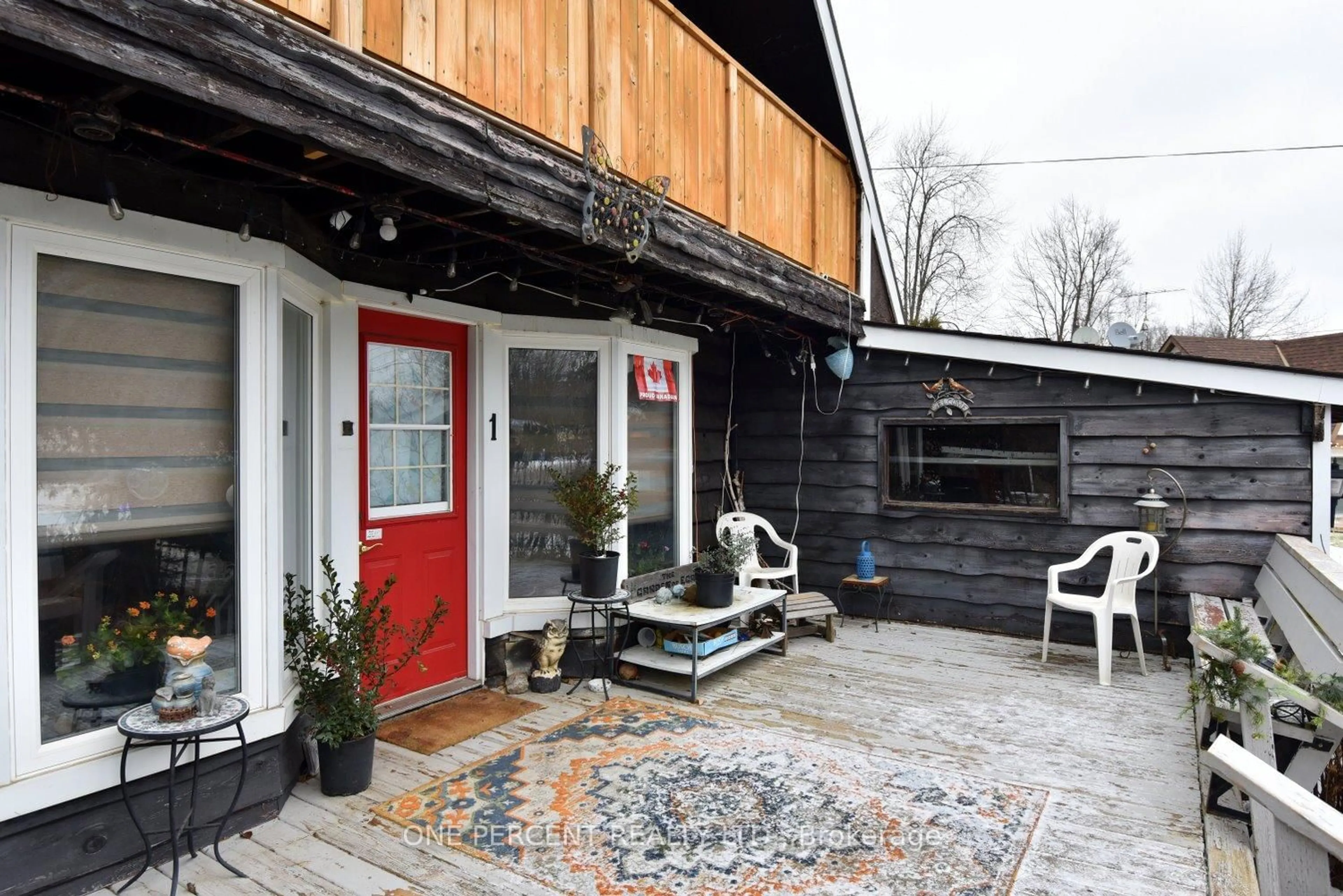 Patio, street for 57 12th Concession Rd #1, Hamilton Ontario L8B 1C4