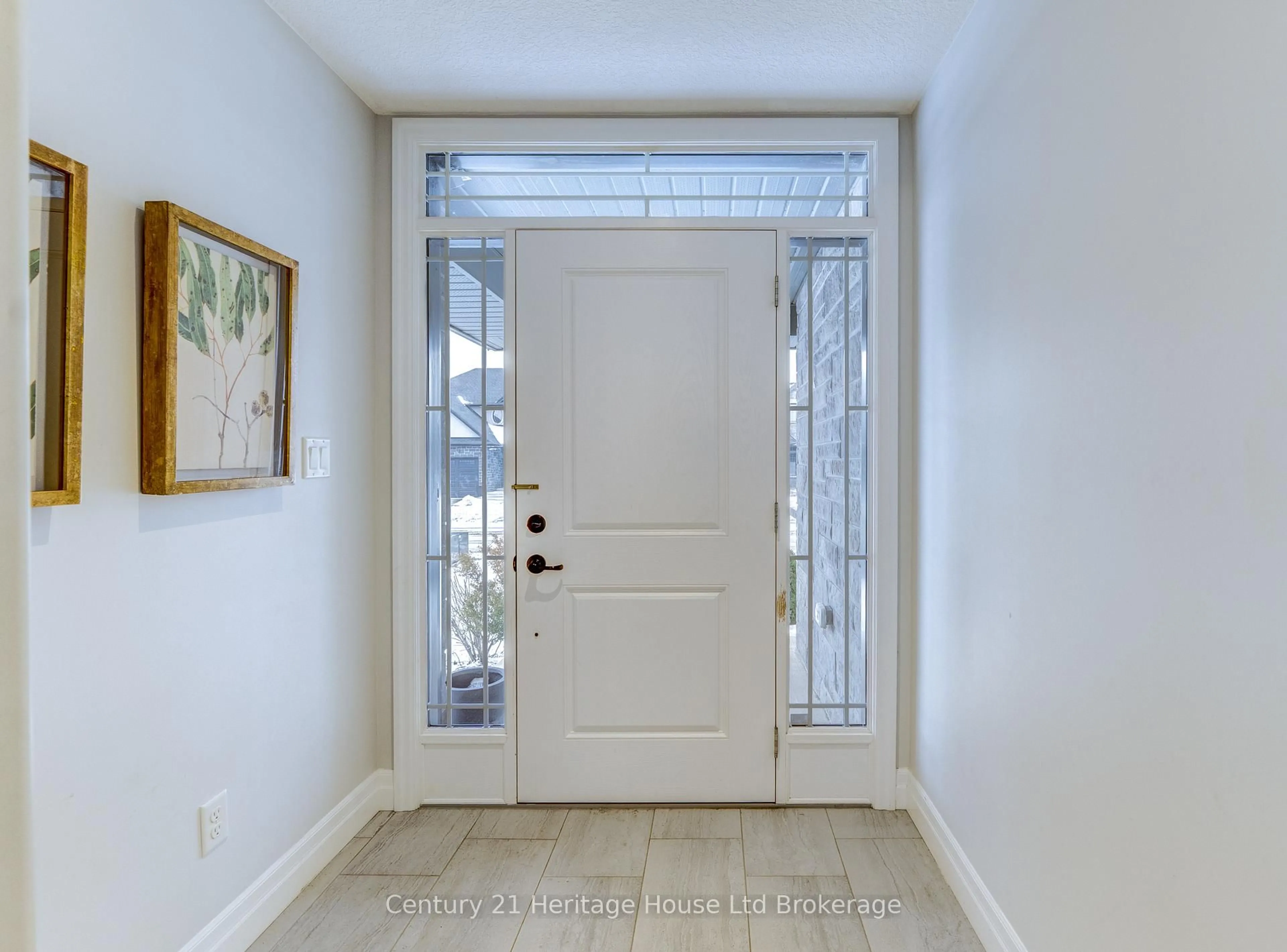 Indoor entryway for 81 Graydon Dr, South-West Oxford Ontario N0J 1N0