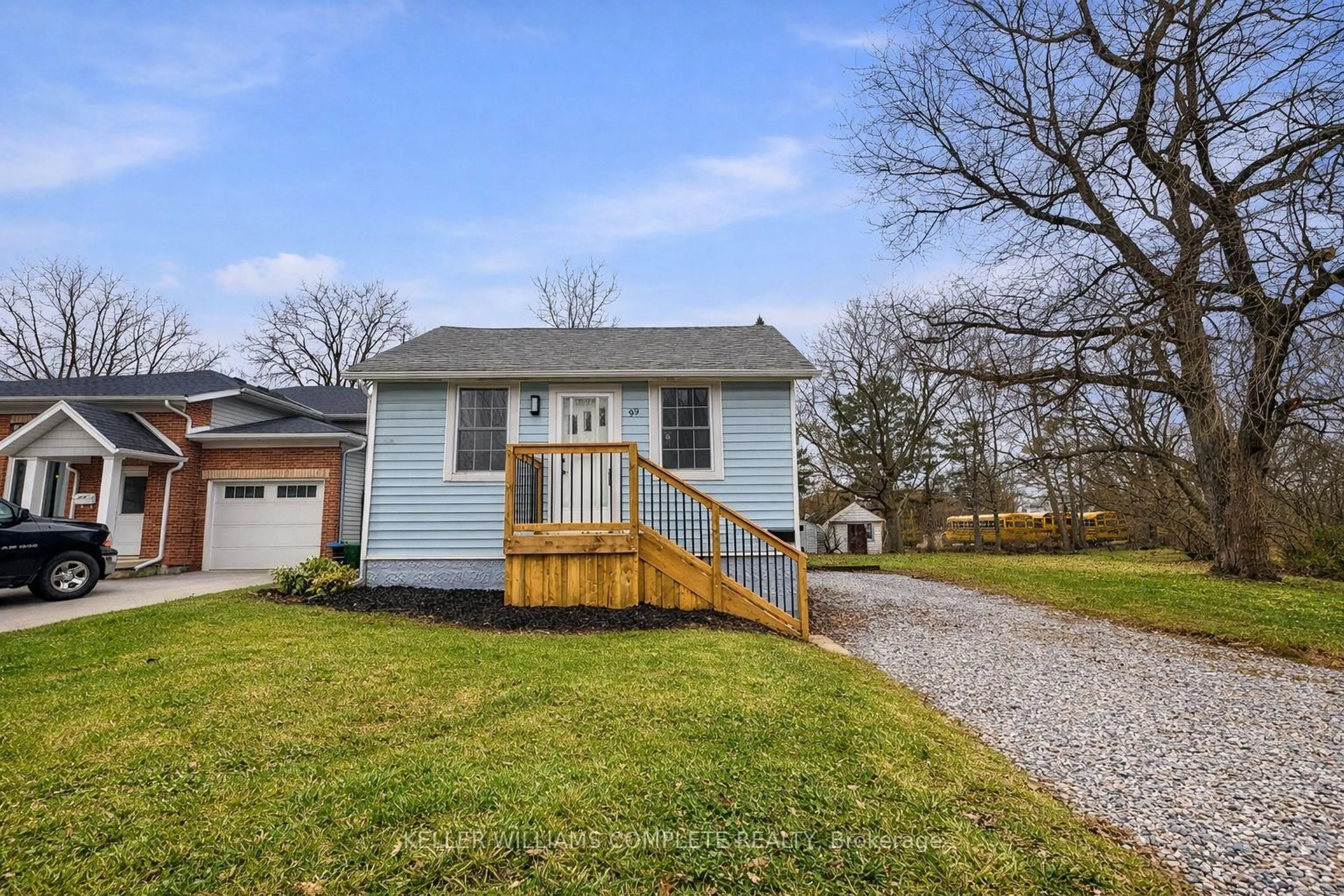 Shed for 99 Bunting Rd, St. Catharines Ontario L2P 3G8