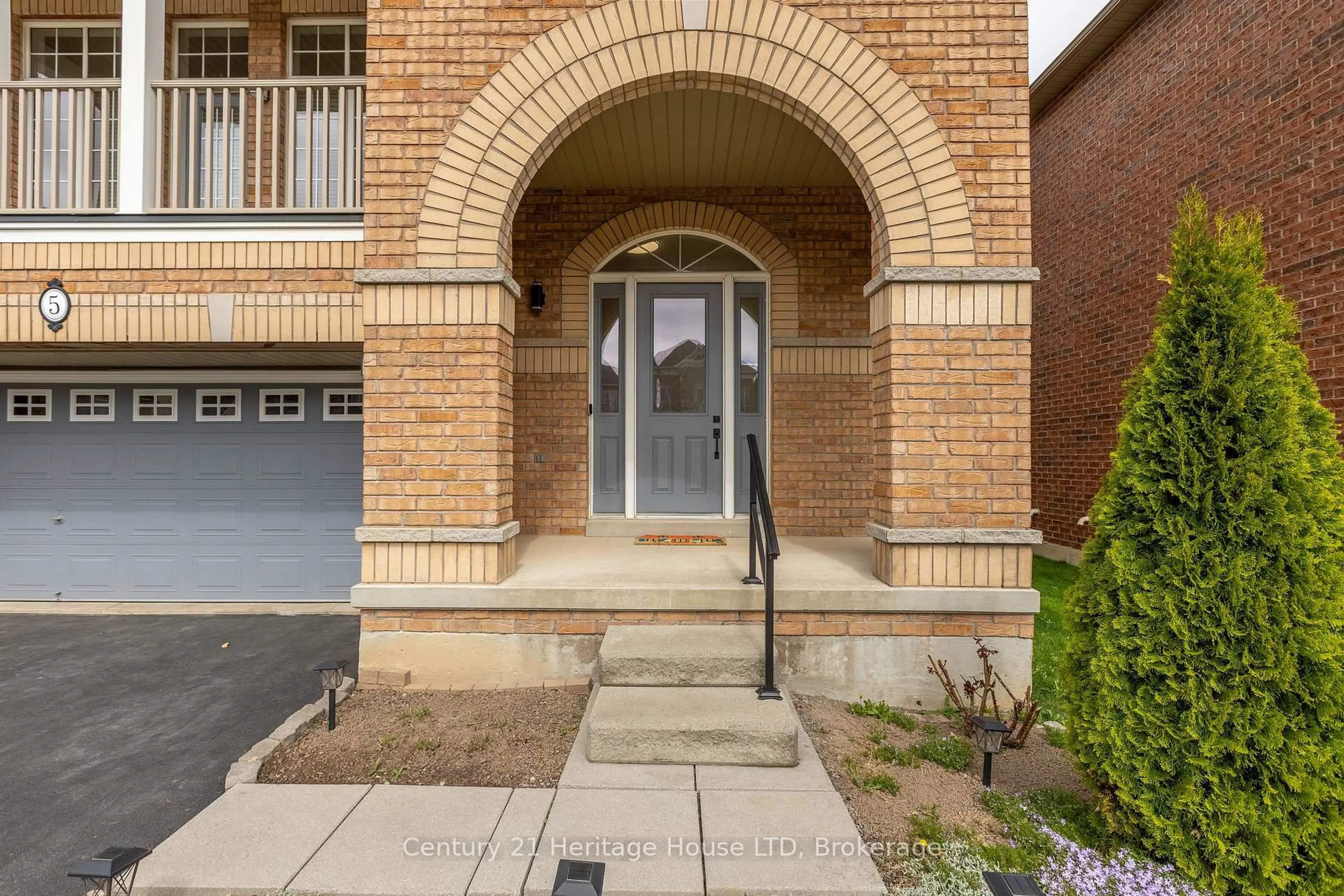 Unknown for 5 Juneberry Rd, Thorold Ontario L2V 0B2