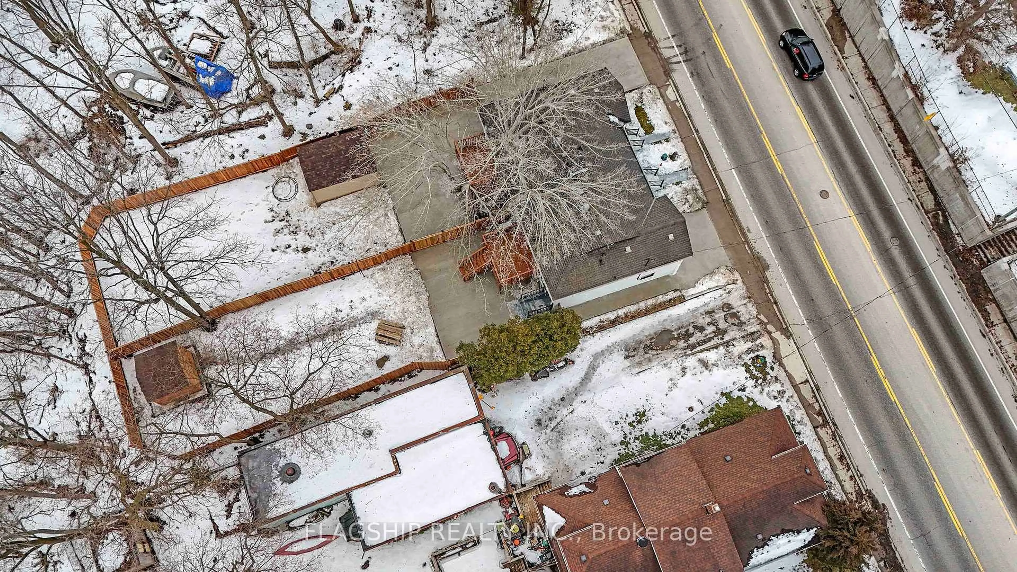 A pic from outside/outdoor area/front of a property/back of a property/a pic from drone, street for 107 Mill St, Woodstock Ontario N4S 2W2