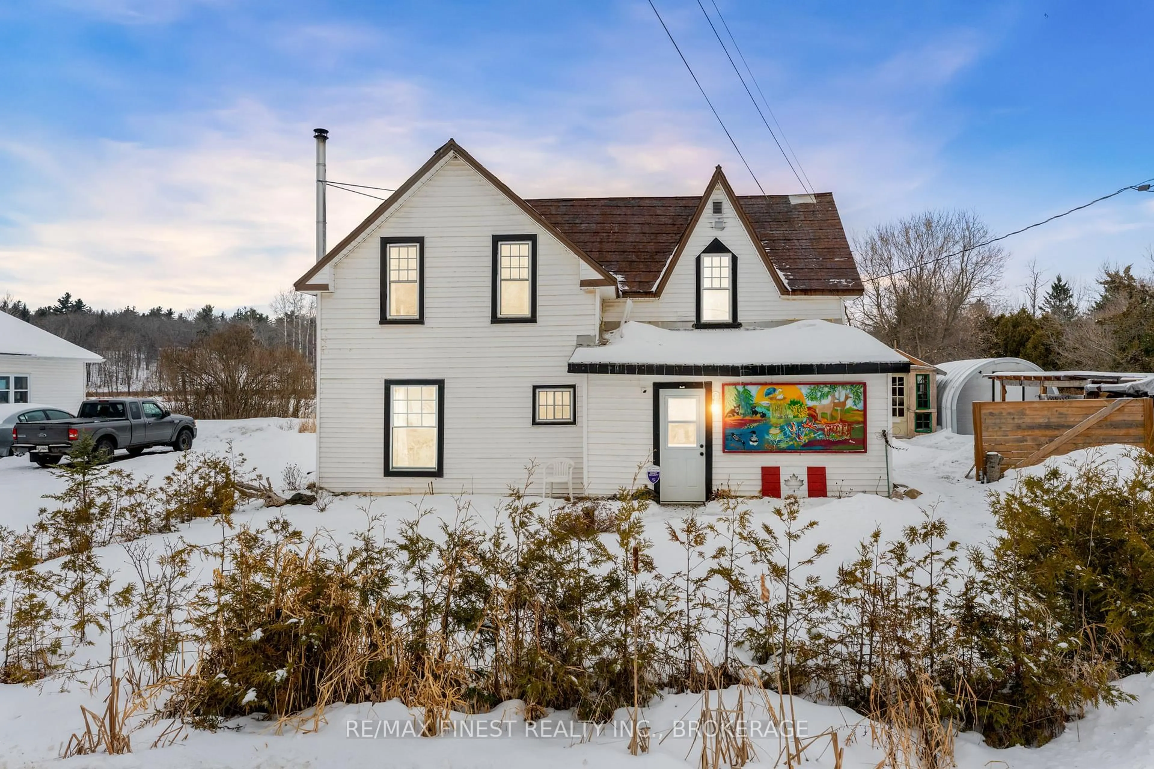 A pic from outside/outdoor area/front of a property/back of a property/a pic from drone, building for 1022 Brock Rd, Mountain Grove Ontario K0H 2E0