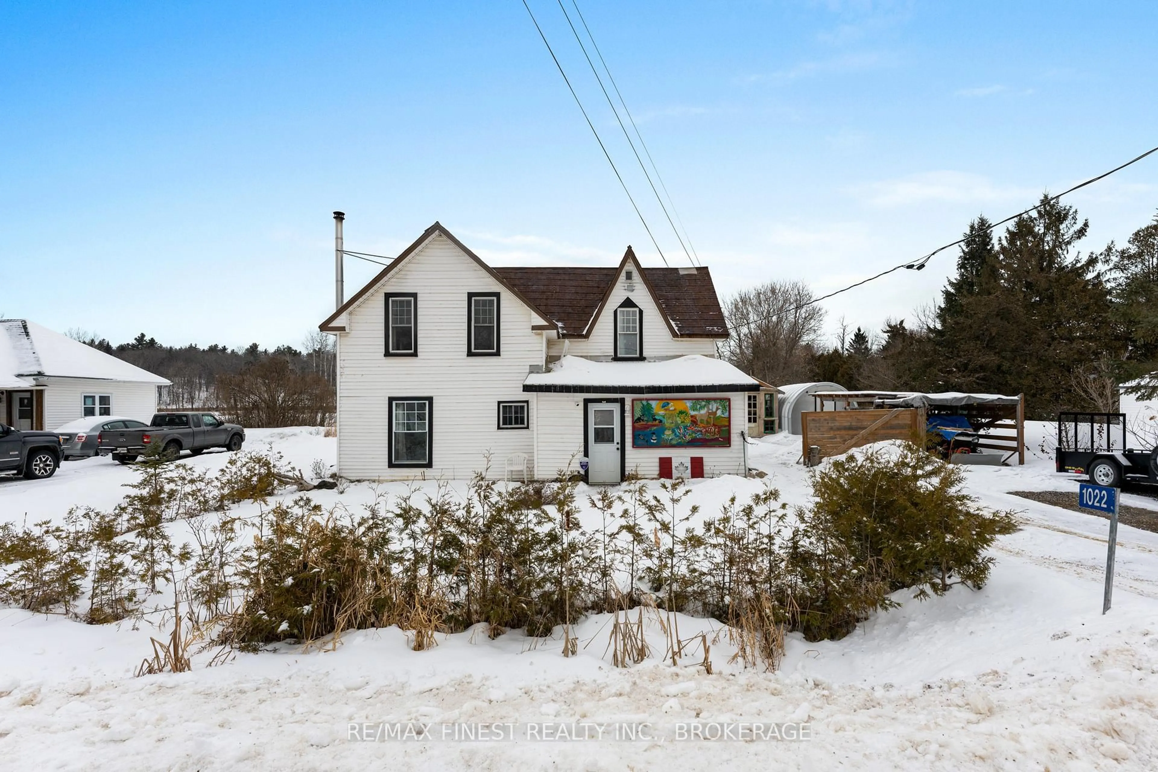 A pic from outside/outdoor area/front of a property/back of a property/a pic from drone, building for 1022 Brock Rd, Mountain Grove Ontario K0H 2E0