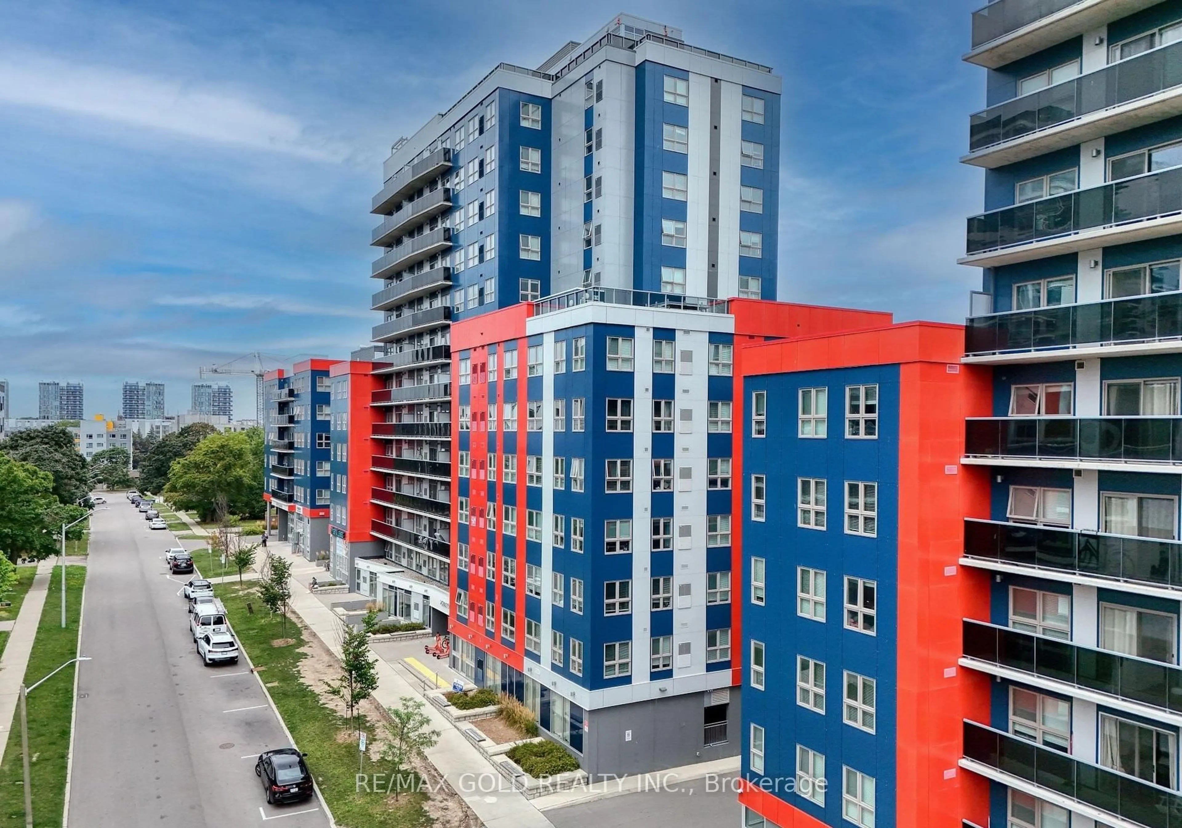 A pic from outside/outdoor area/front of a property/back of a property/a pic from drone, city buildings view from balcony for 258B Sunview St #2122, Waterloo Ontario N2L 0H7