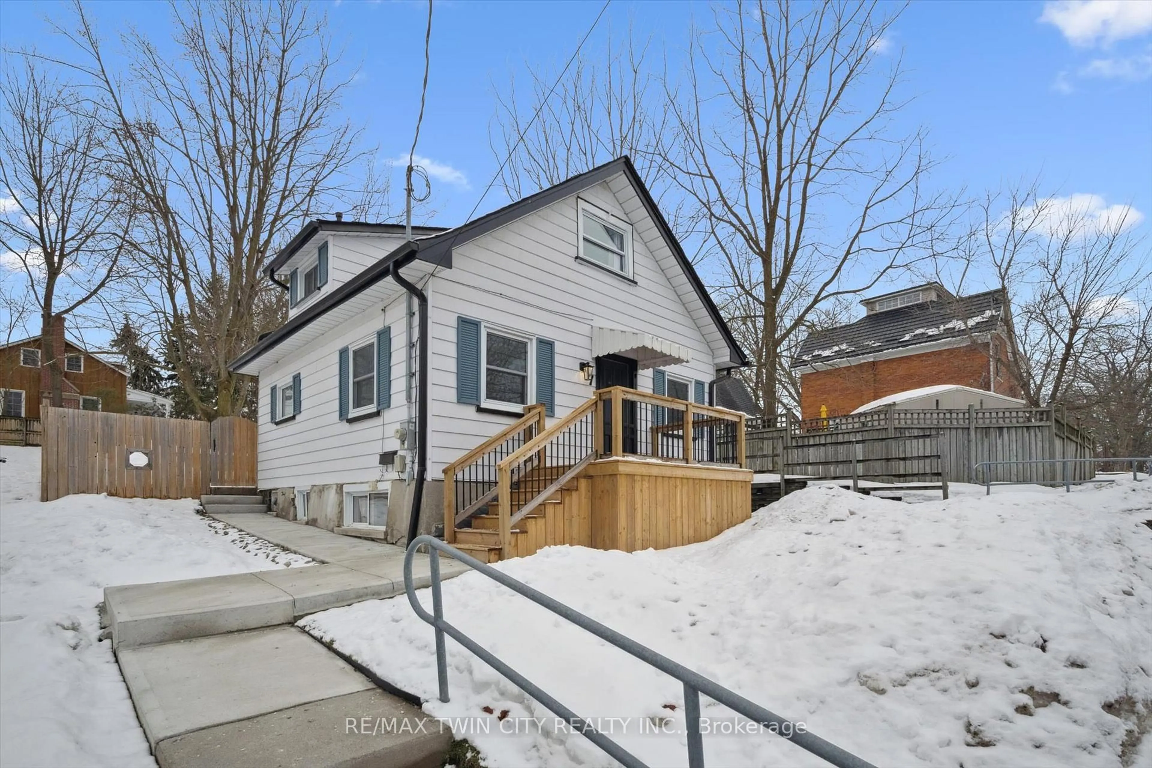 Patio, street for 7 Riverside Dr, Woolwich Ontario N3B 1P9