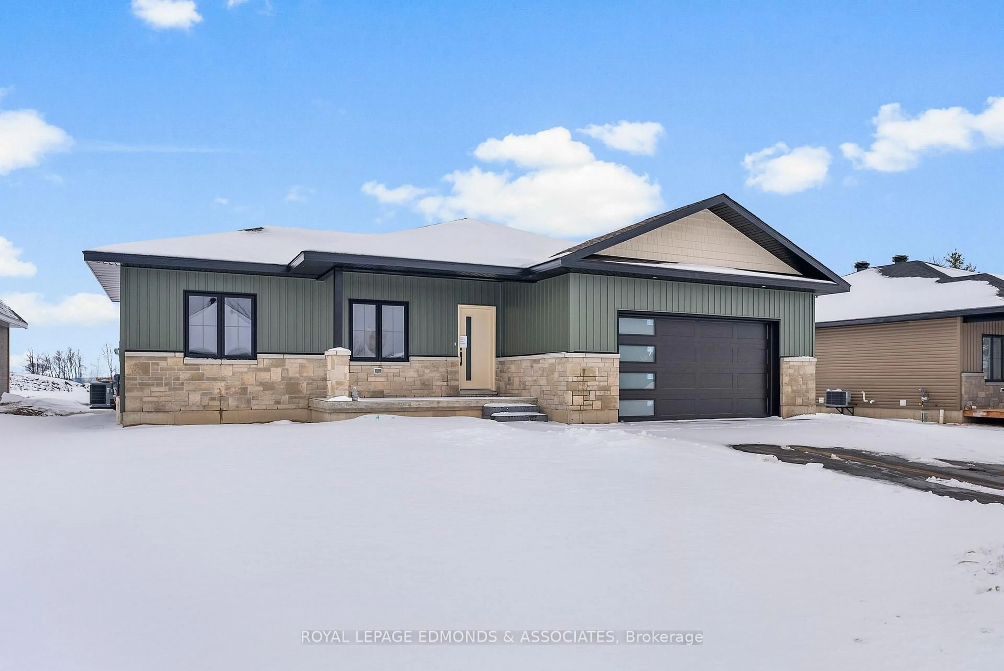 Home with vinyl exterior material, street for 22 Bamagillia St, Cobden Ontario K0J 1K0