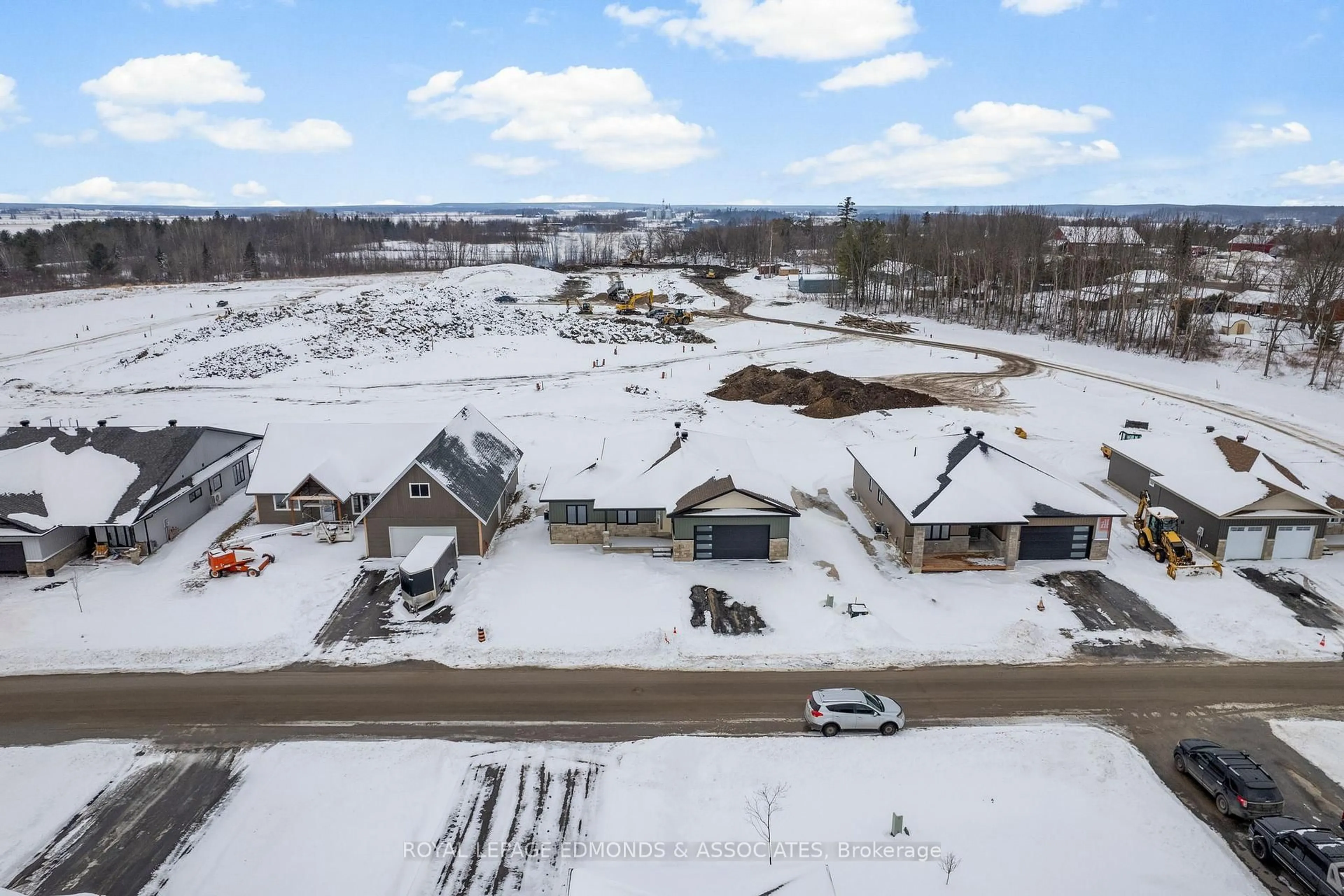 A pic from outside/outdoor area/front of a property/back of a property/a pic from drone, building for 22 Bamagillia St, Cobden Ontario K0J 1K0