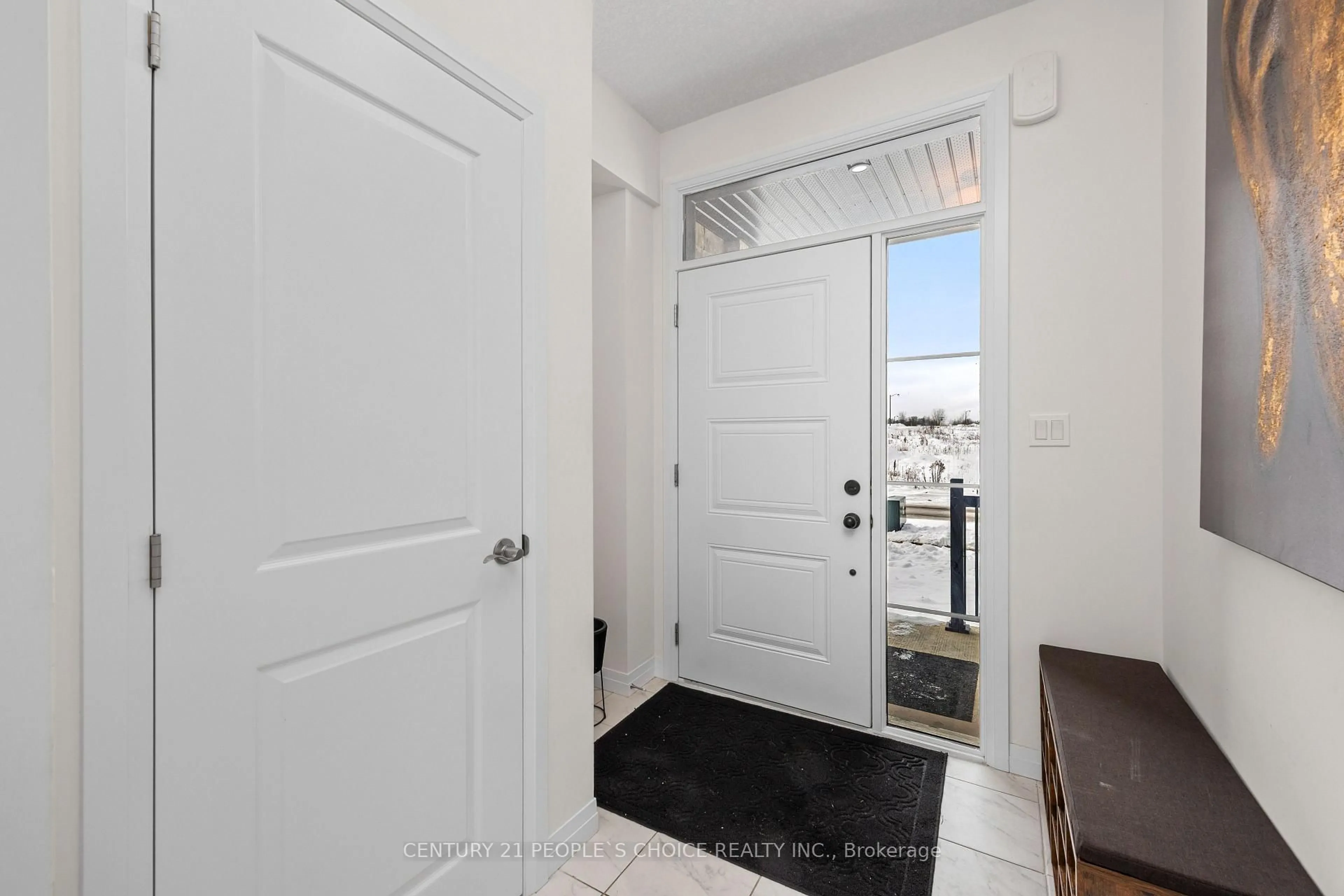 Indoor entryway for 9 Queensbrook Cres, Cambridge Ontario N1S 0E5