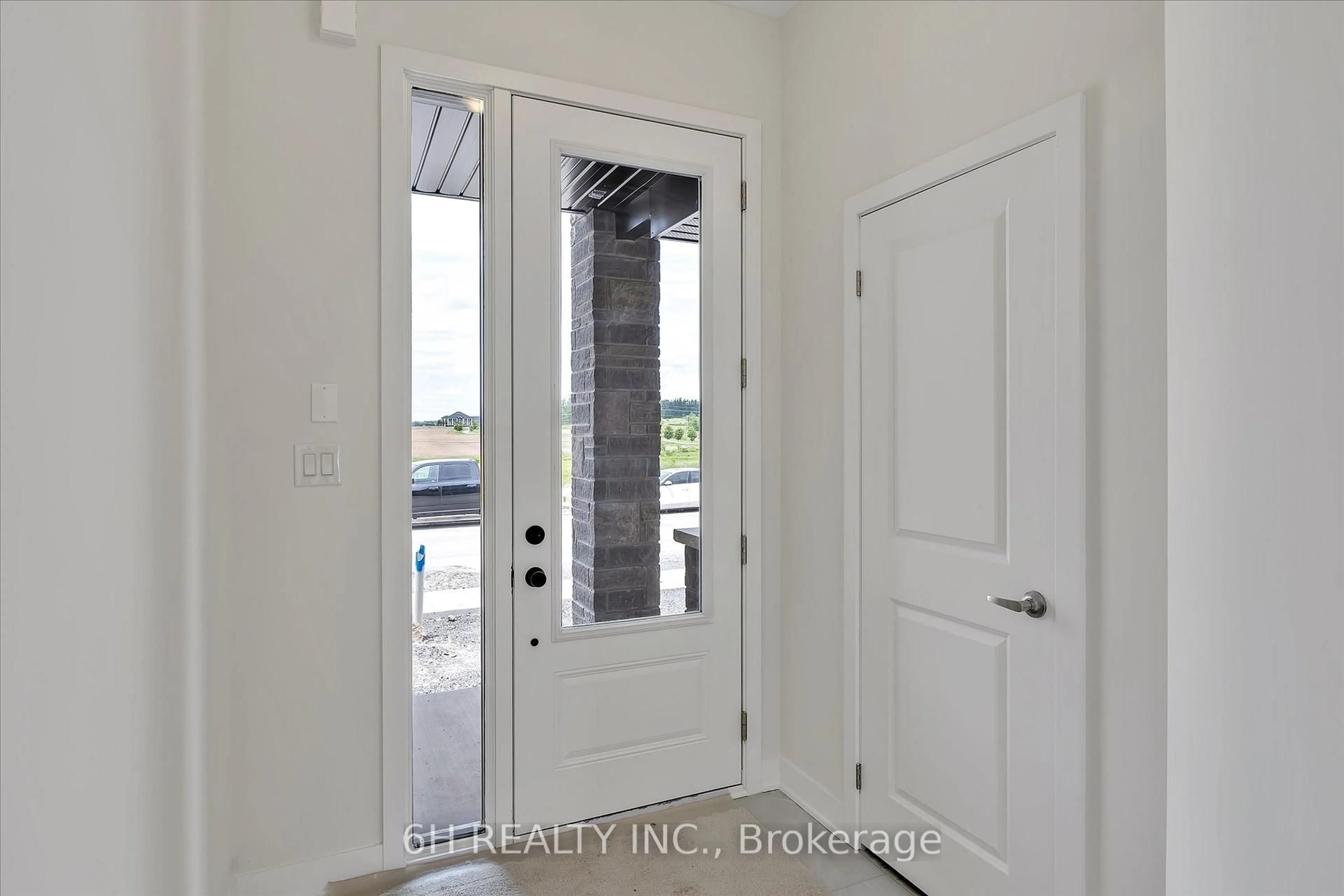 Indoor entryway for 145 Pike St #Lot 128-2, Peterborough Ontario K9K 0J5