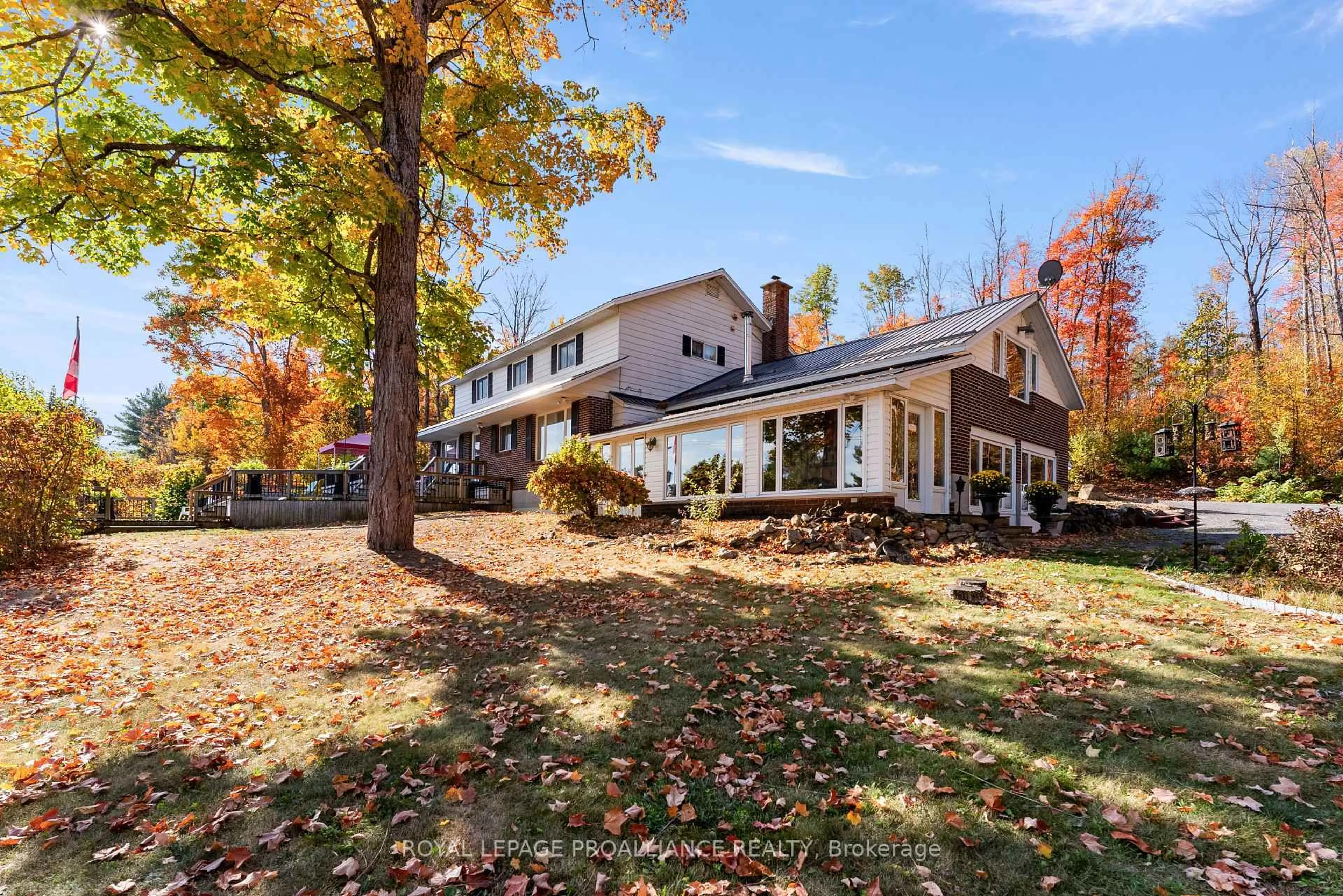 Patio, unknown for 17276 Highway 41, Cloyne Ontario K0H 1K0