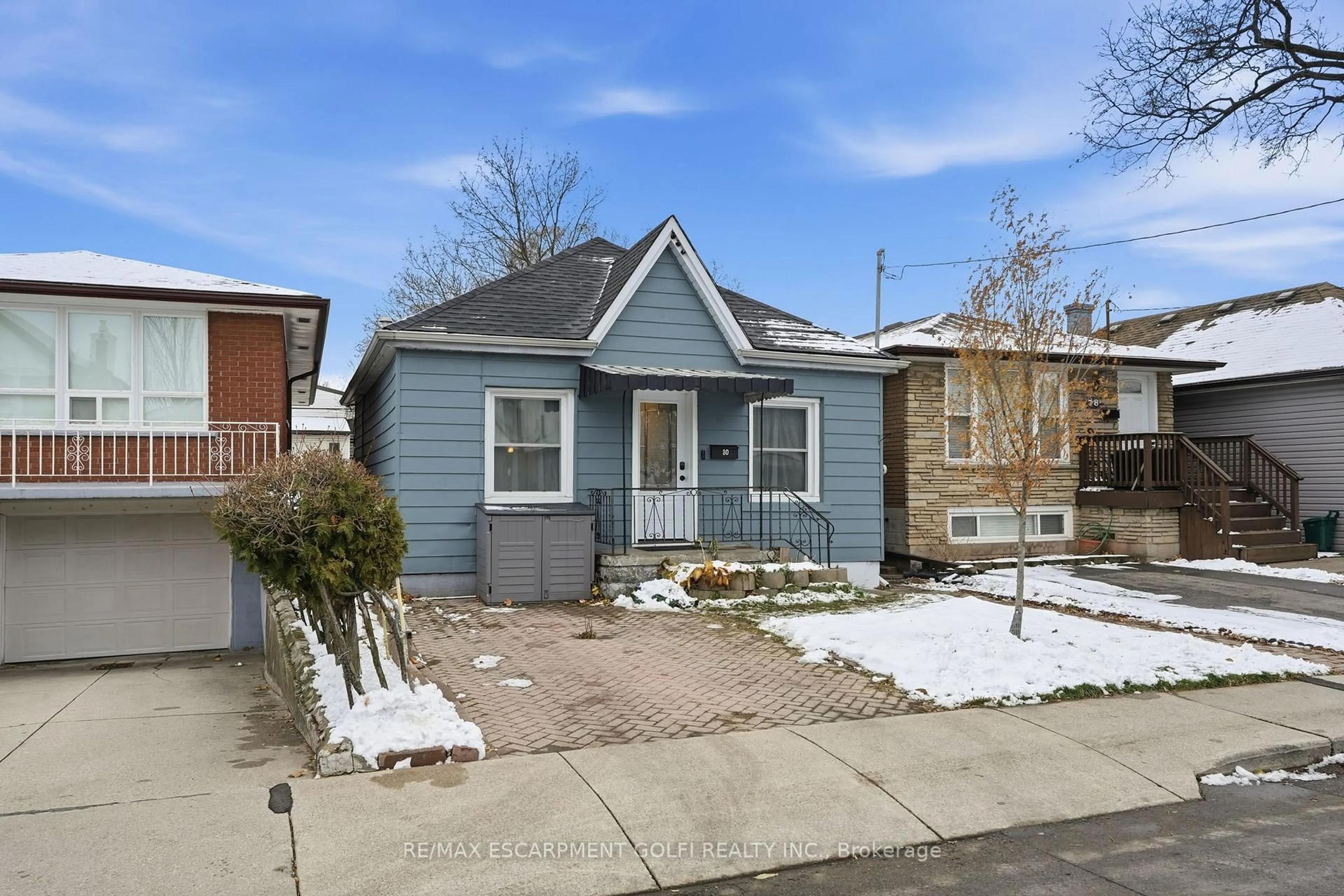 Home with brick exterior material, street for 80 Province St, Hamilton Ontario L8H 4H6