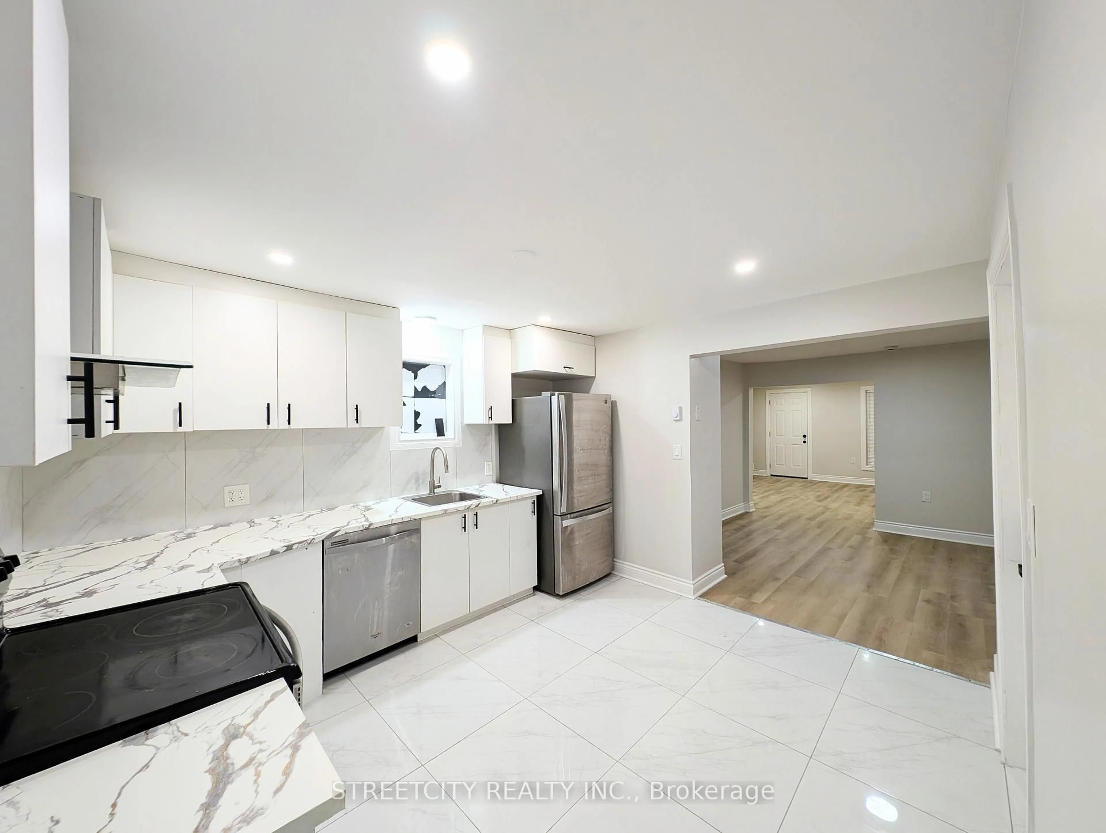 Open concept kitchen, ceramic/tile floor for 137 Proctor St, Sarnia Ontario N7T 3G1