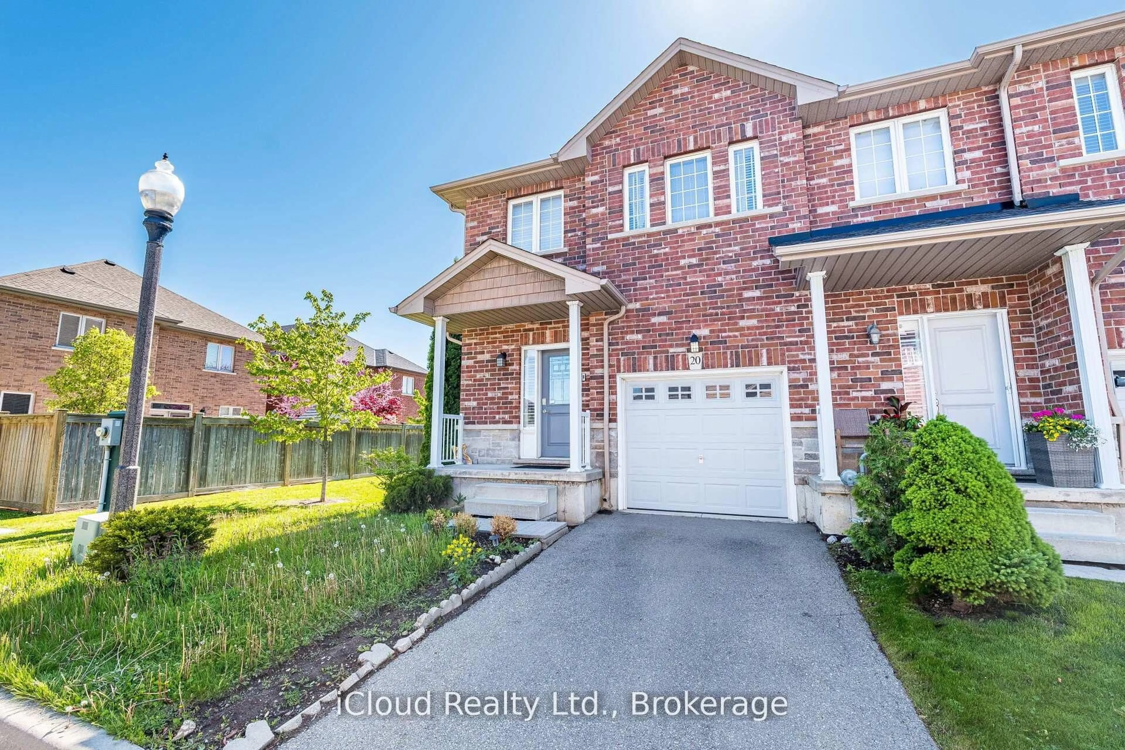 Home with brick exterior material, street for 45 Seabreeze Cres #20, Hamilton Ontario L8E 0G1