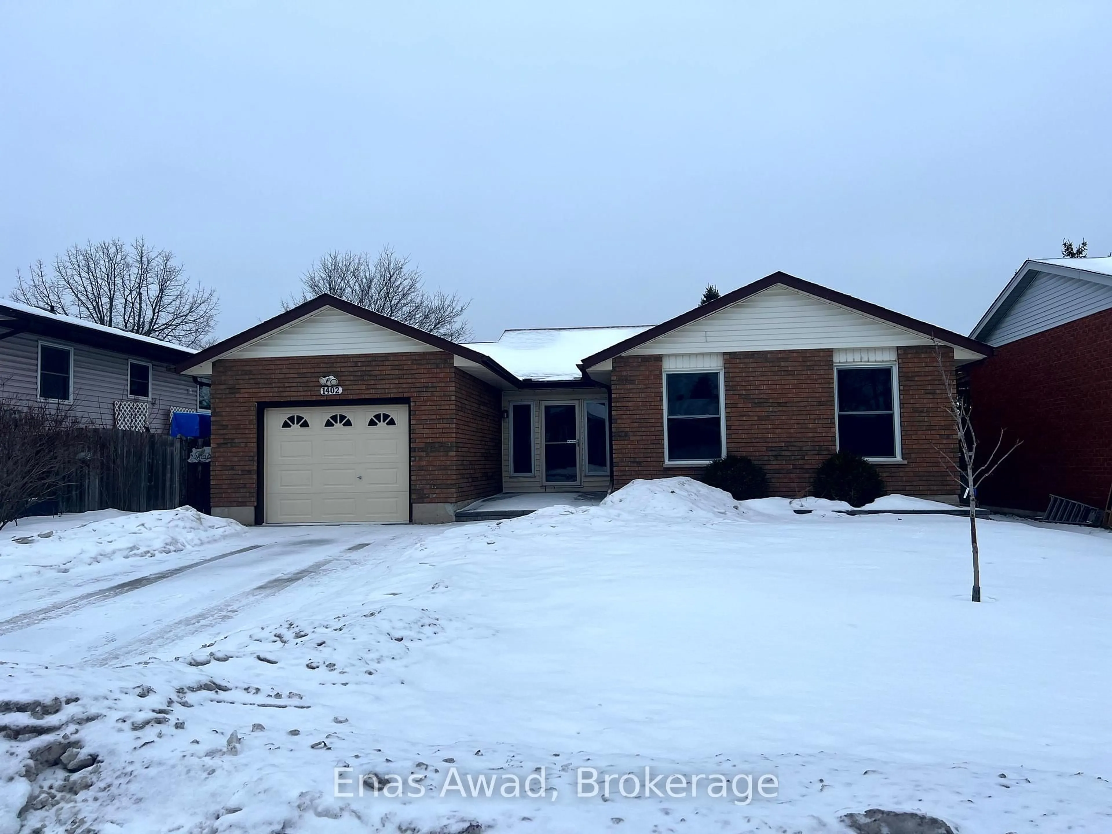 Home with brick exterior material, street for 1402 Clearview Dr, Peterborough Ontario K9K 1Z8