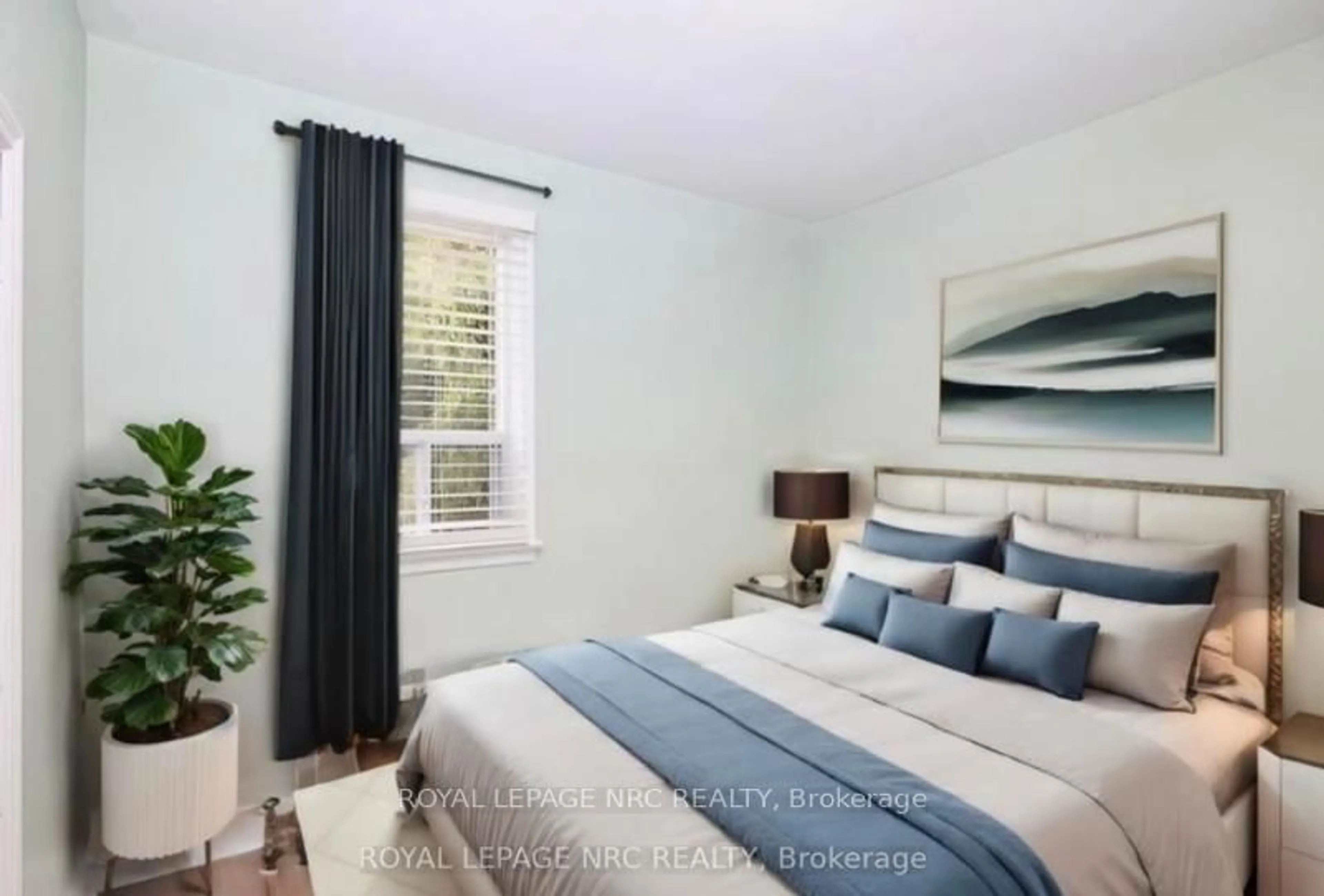 Bedroom with bed, unknown for 223 Niagara St, St. Catharines Ontario L2M 4V3