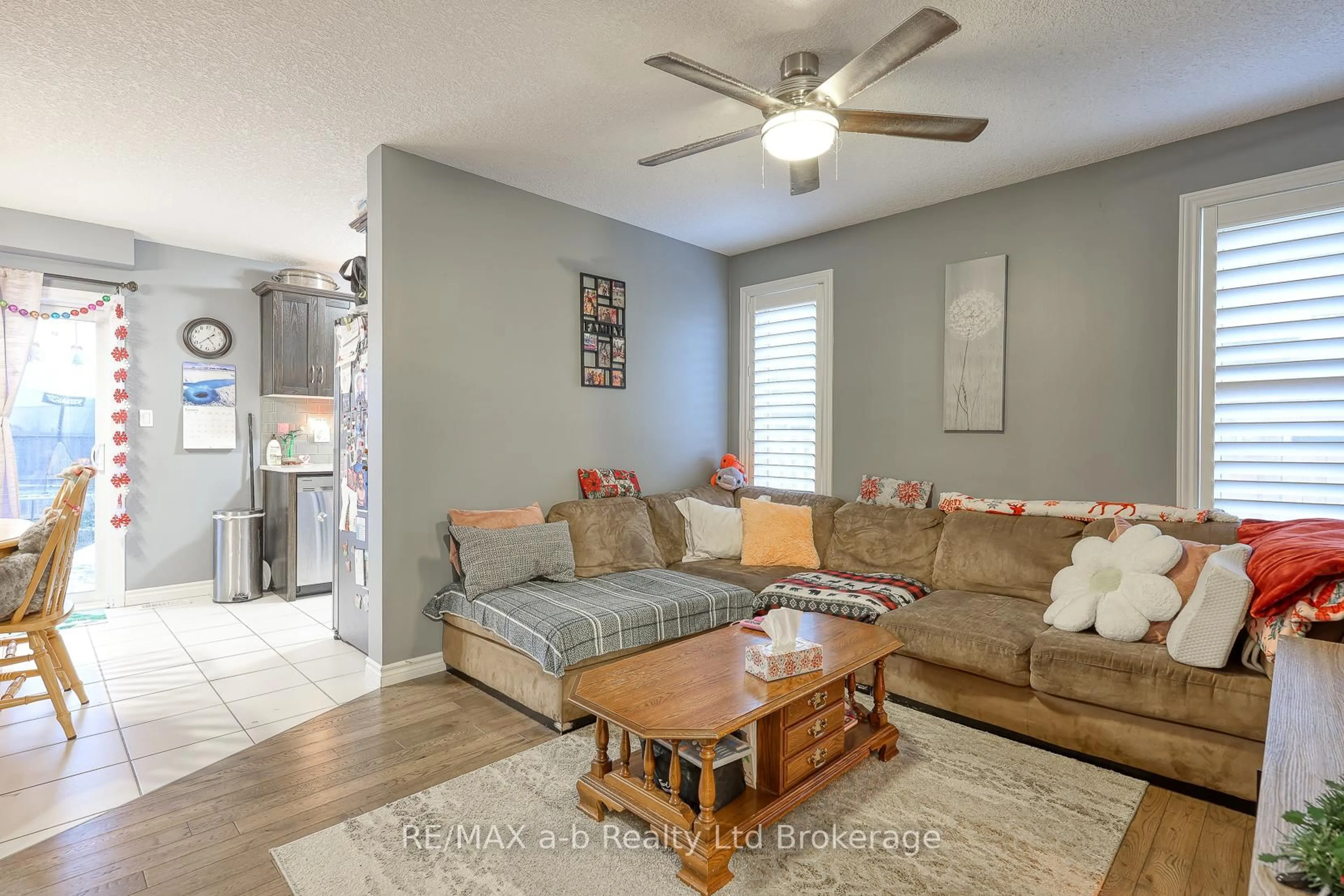 Living room with furniture, unknown for 1160 Caen Ave, Woodstock Ontario N4T 0G3