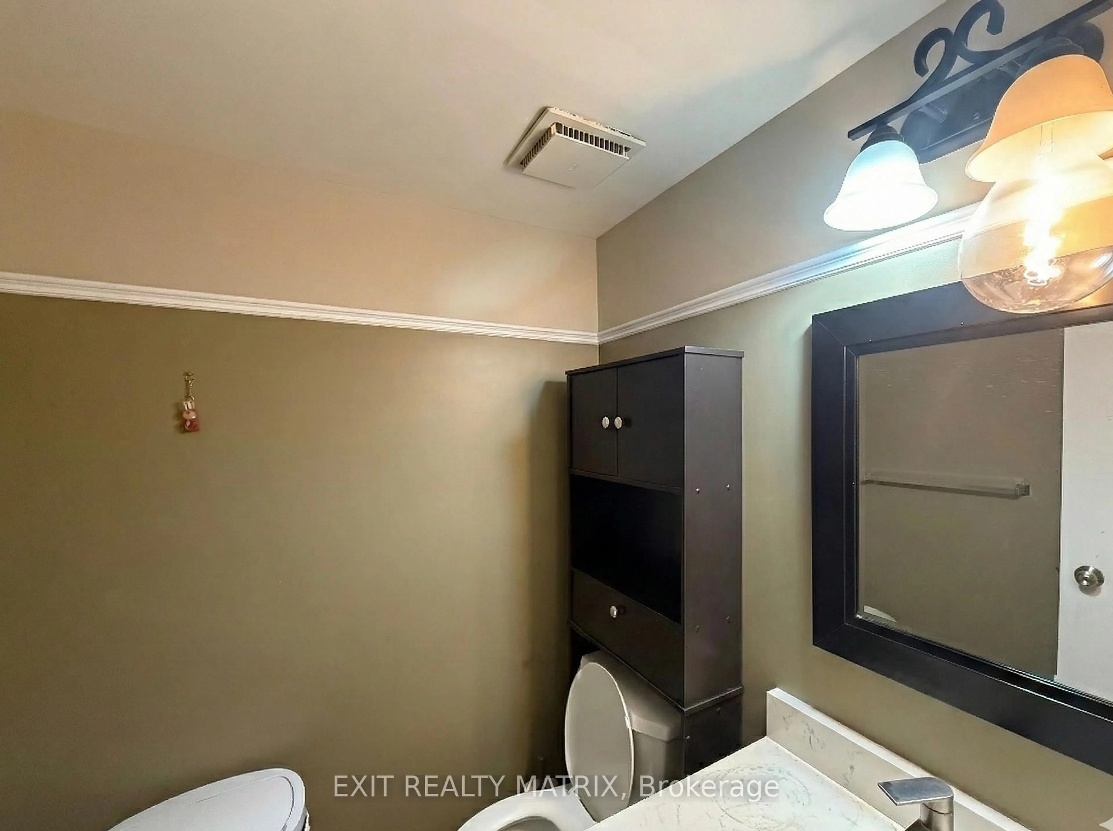 A pic of a room for 762 St. Andre Dr #5B, Ottawa Ontario K1C 4S7