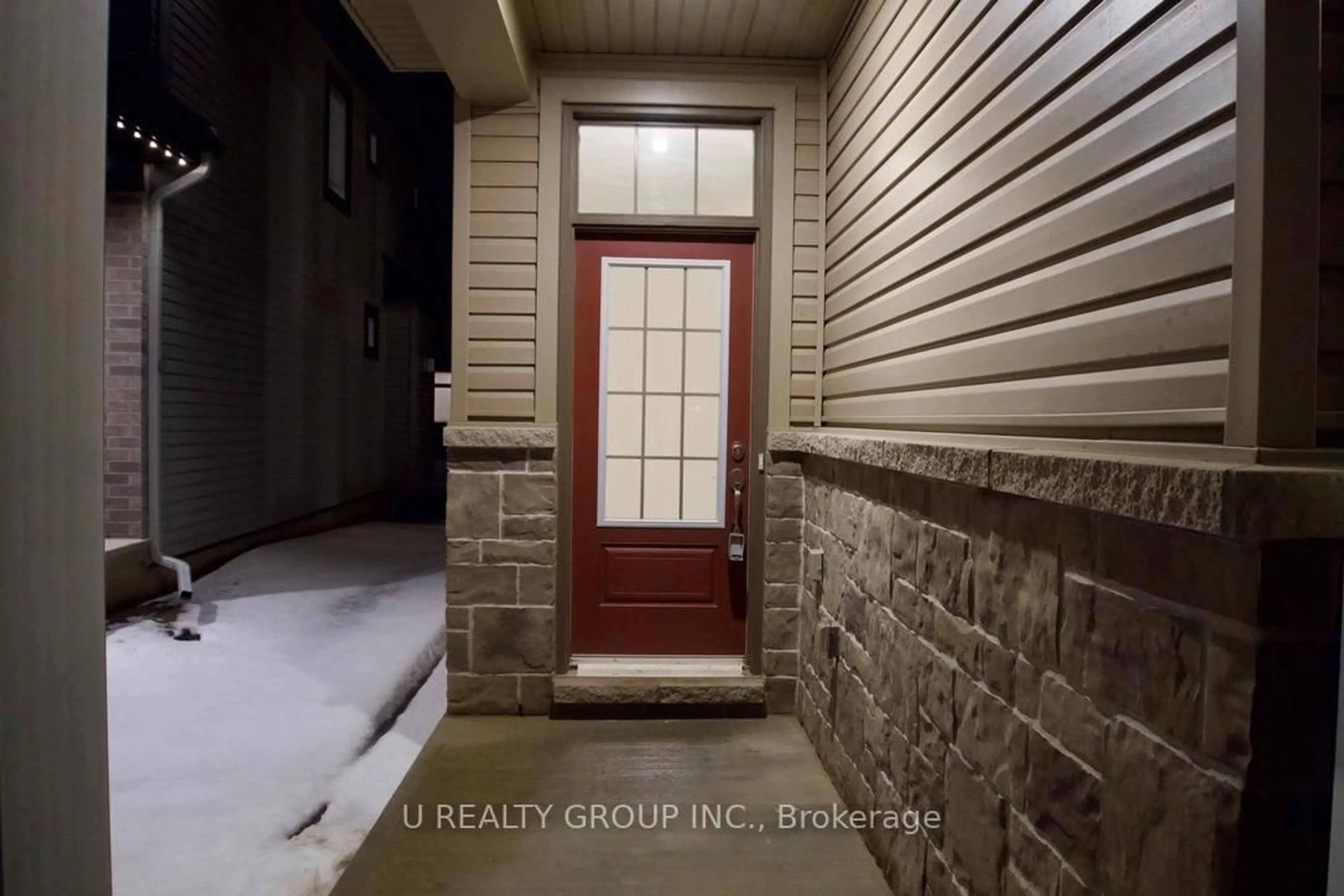 Indoor entryway for 217 Massalia Cres, Orleans Ontario K4A 5L9