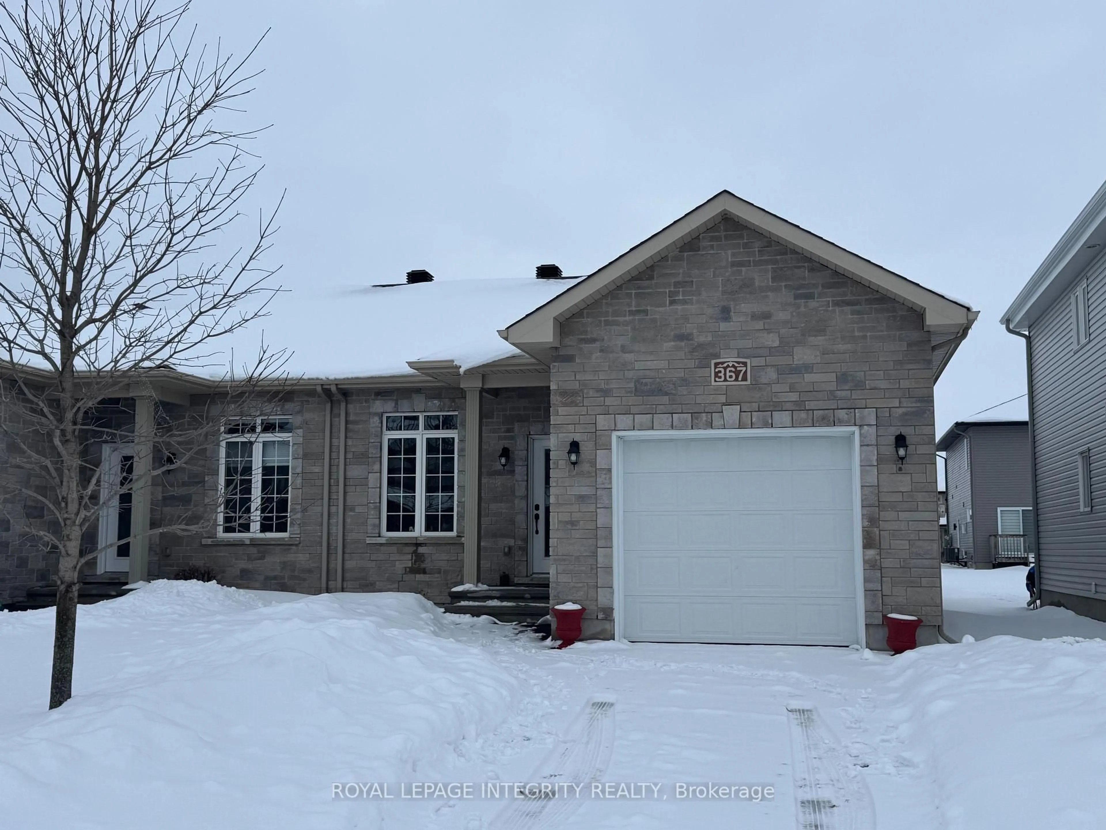Home with brick exterior material, street for 367 Trillium Circ, Alfred and Plantagenet Ontario K0A 3K0