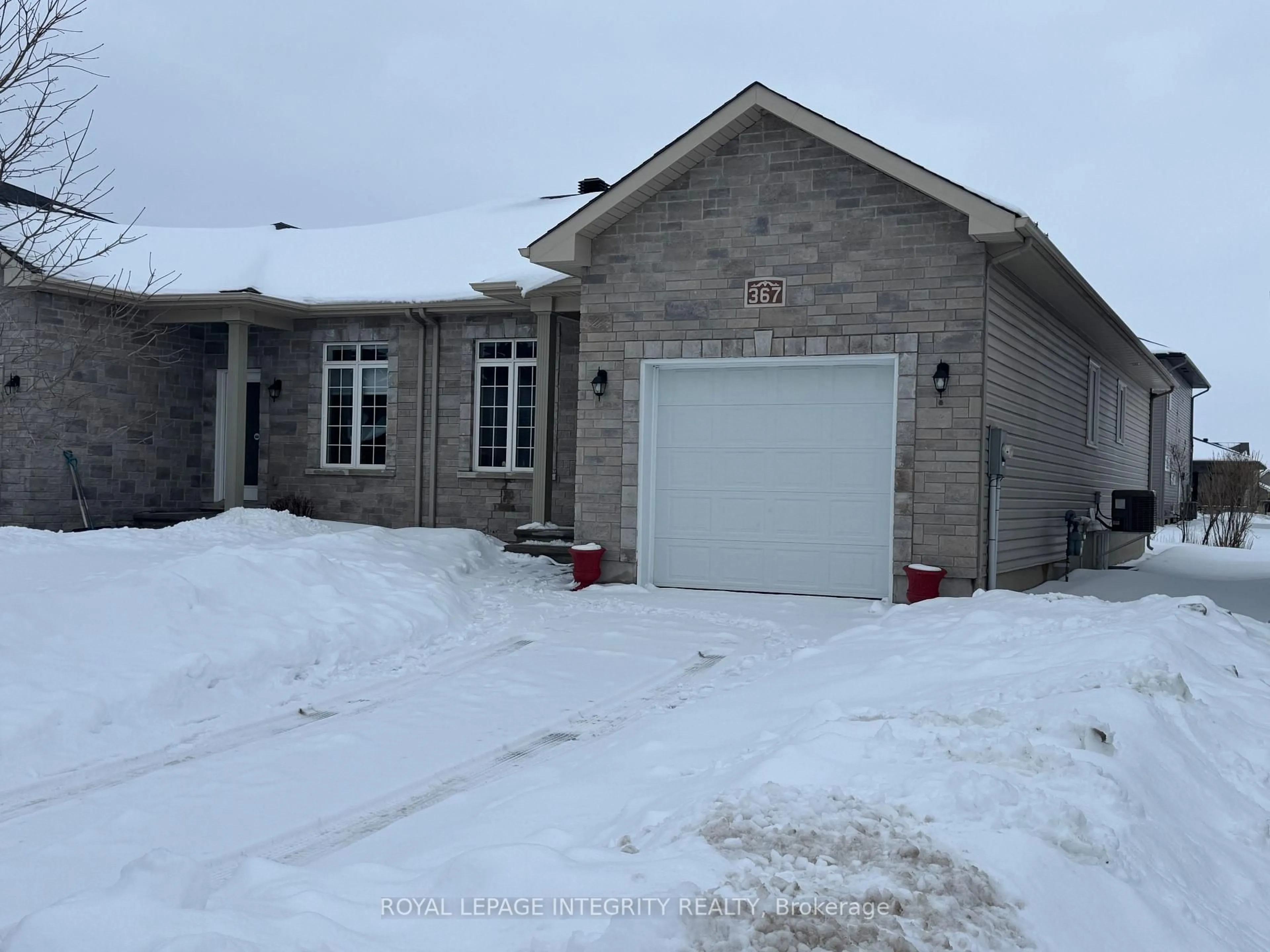 Home with brick exterior material, street for 367 Trillium Circ, Alfred and Plantagenet Ontario K0A 3K0