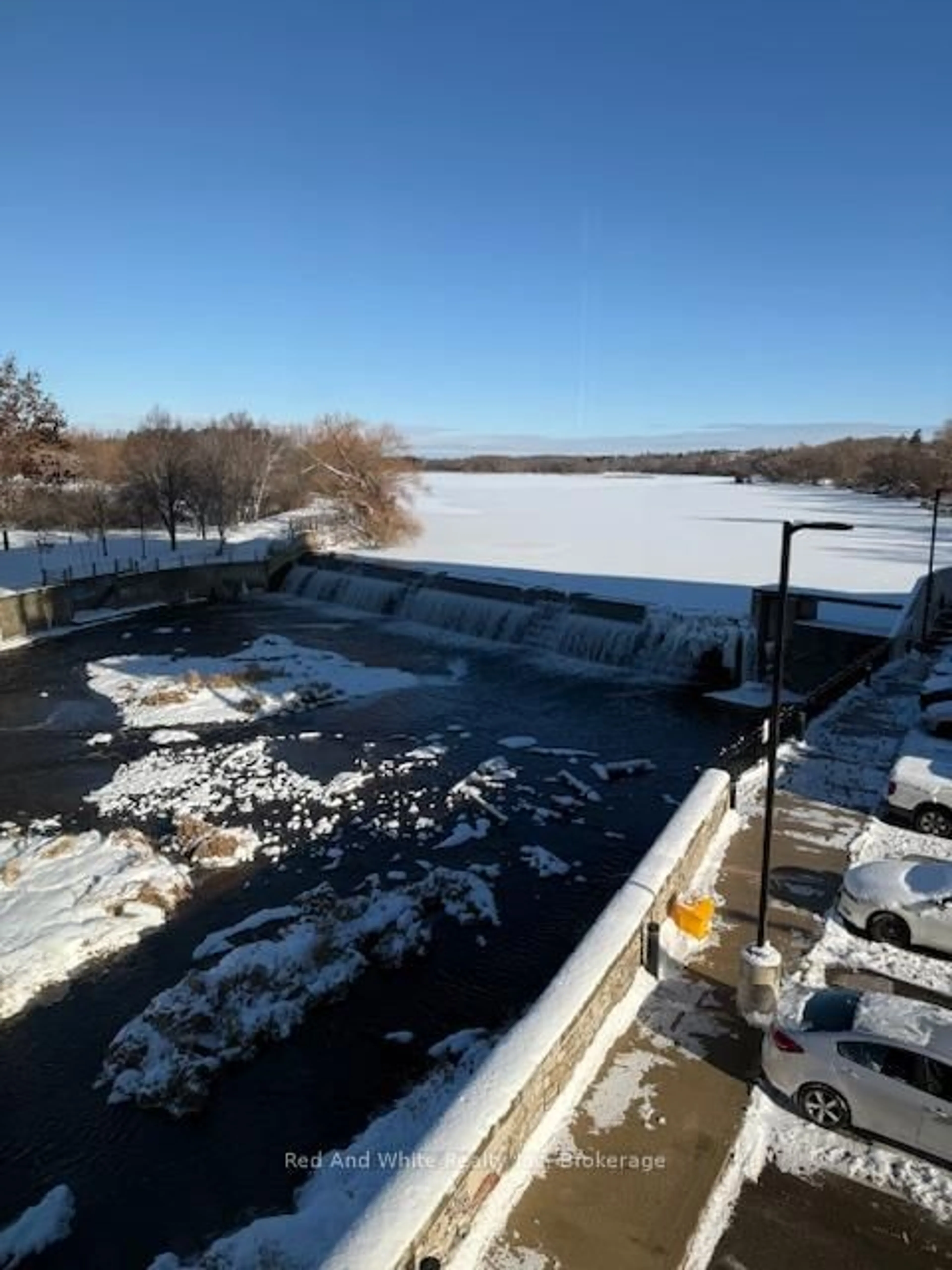 Unknown for 19 GUELPH Ave #308, Cambridge Ontario N3C 1A2