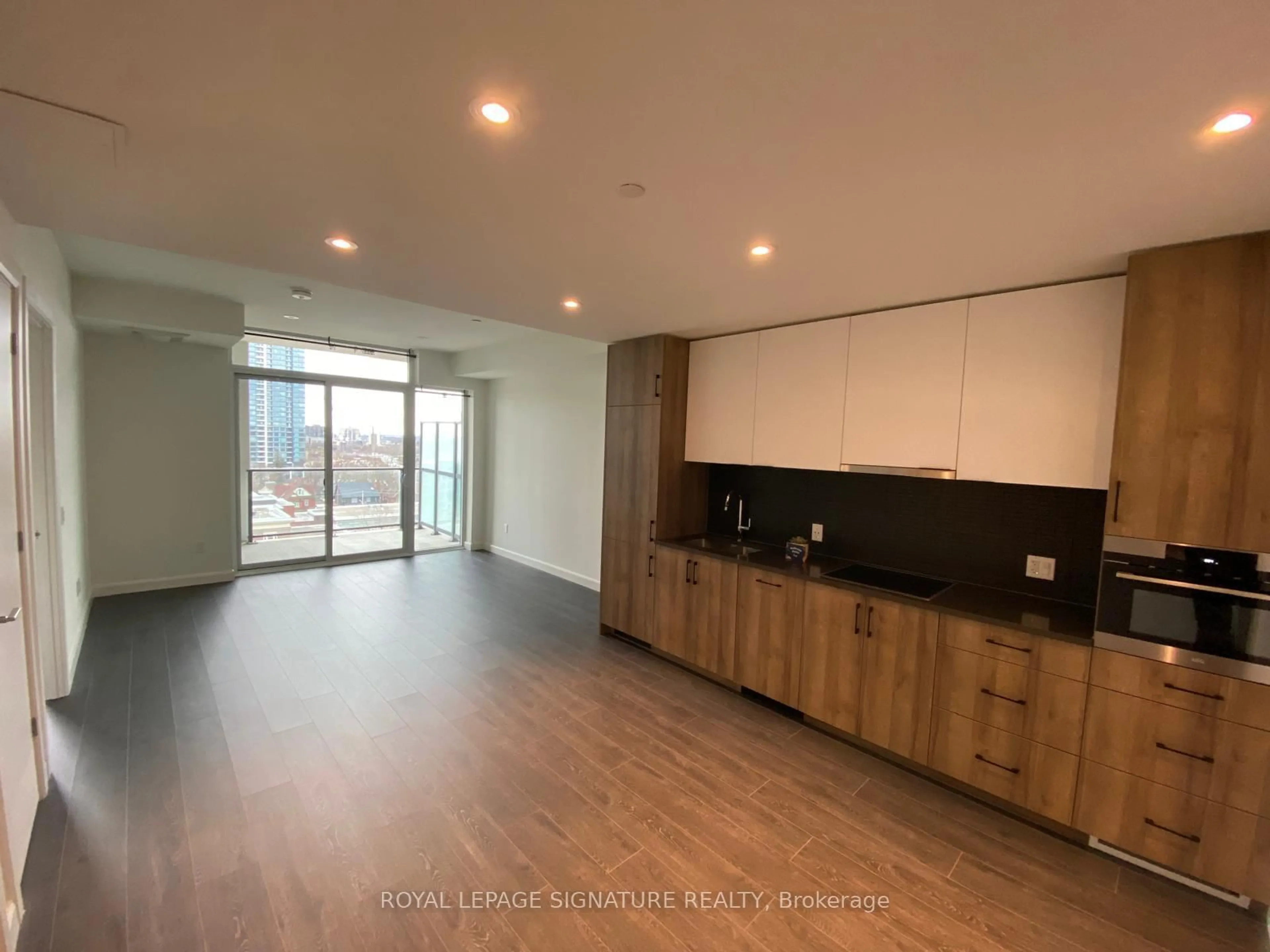 Open concept kitchen, unknown for 741 KING St #806, Kitchener Ontario N2G 1E5