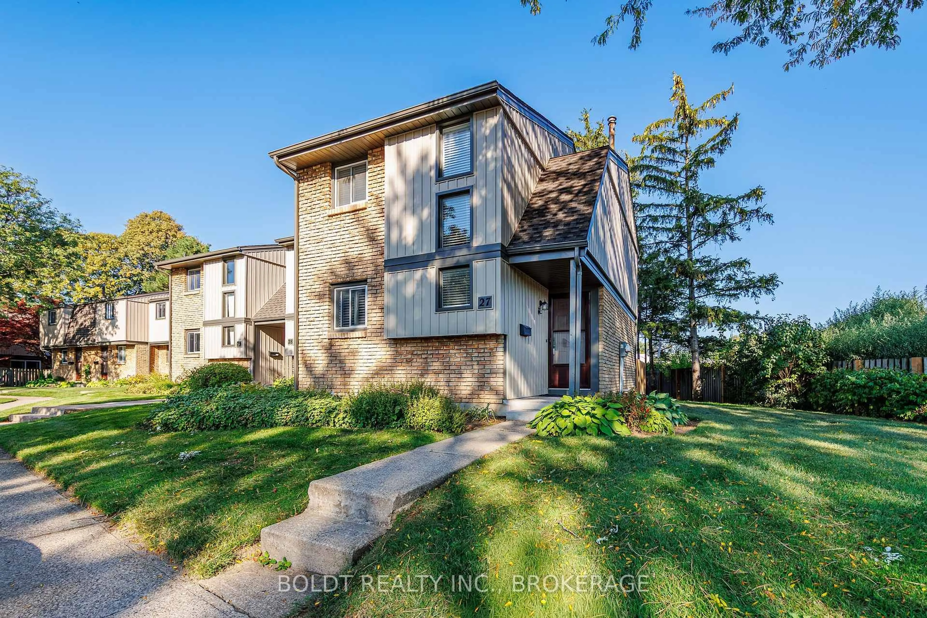 Unknown for 302 Vine St #27, St. Catharines Ontario L2M 7M6