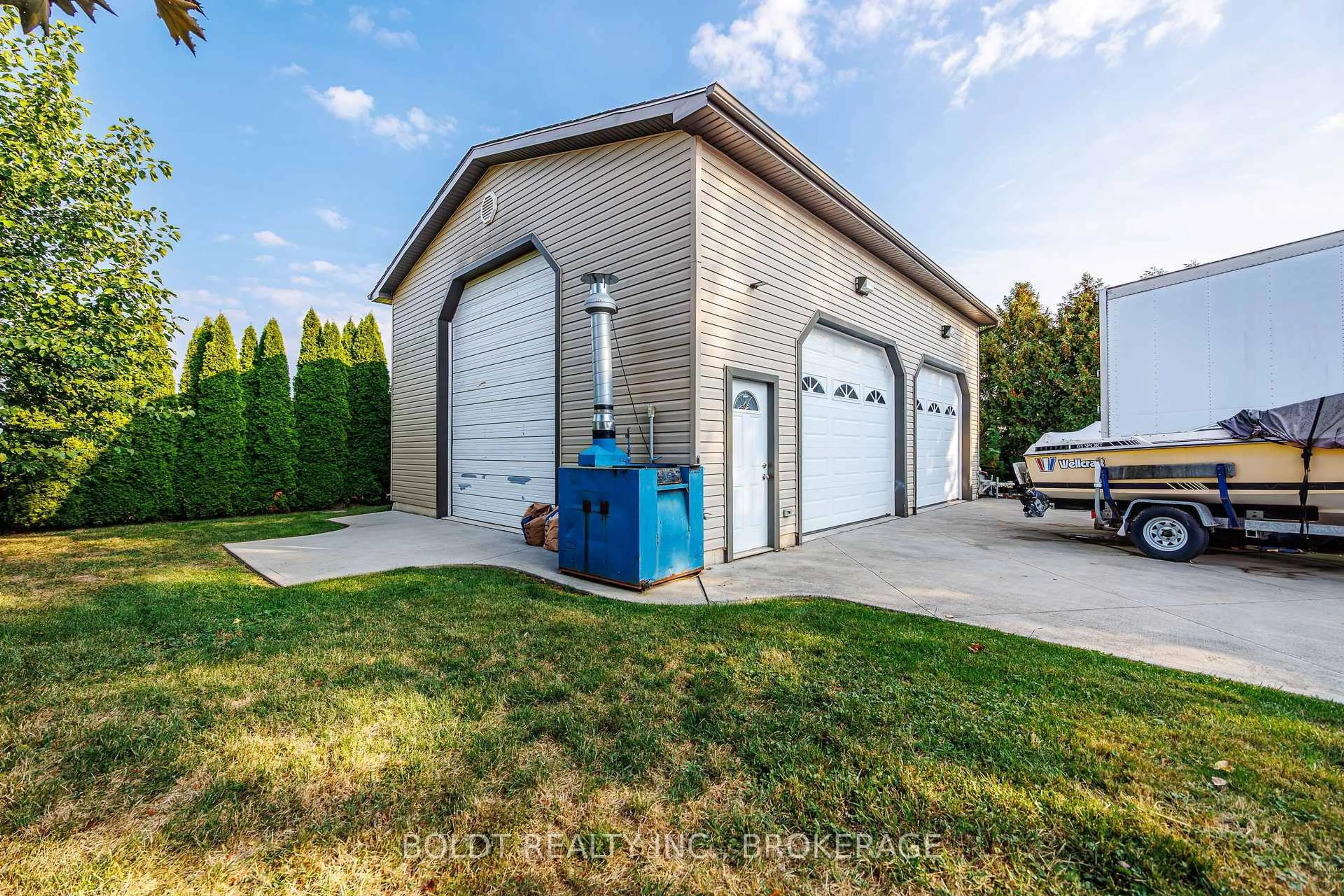 Indoor garage for 1591 CONCESSION 4 Rd, Niagara-on-the-Lake Ontario L0S 1J0