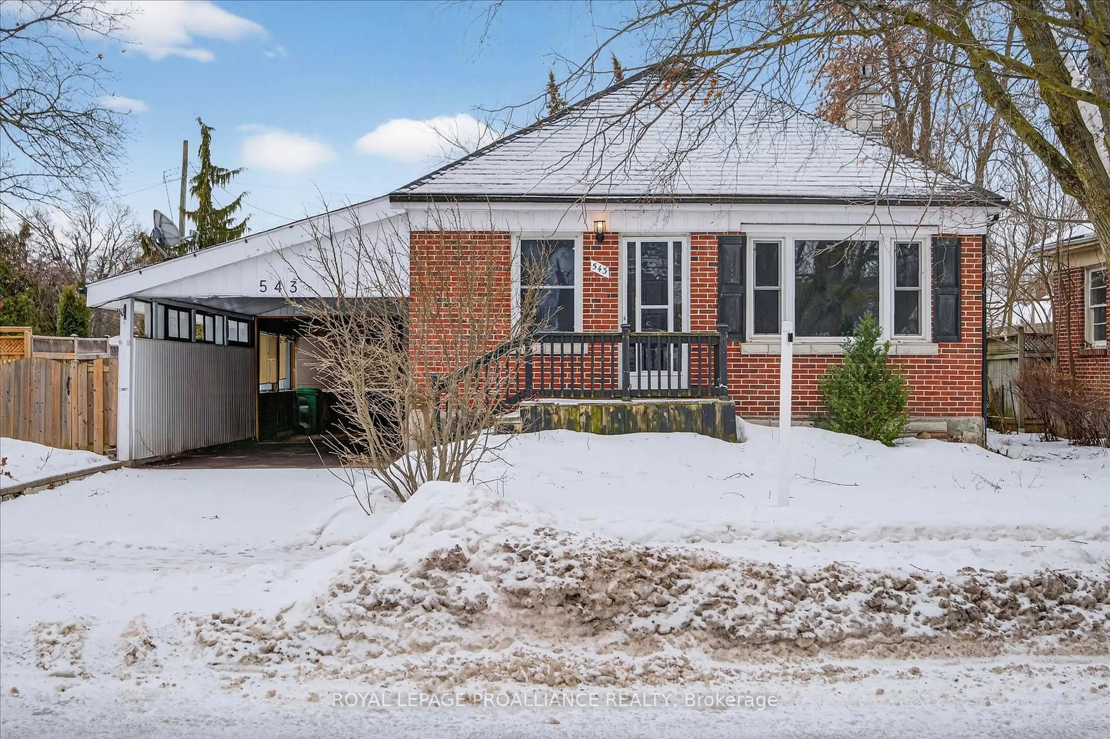 Home with brick exterior material, street for 543 Howden St, Peterborough Ontario K9J 4B4