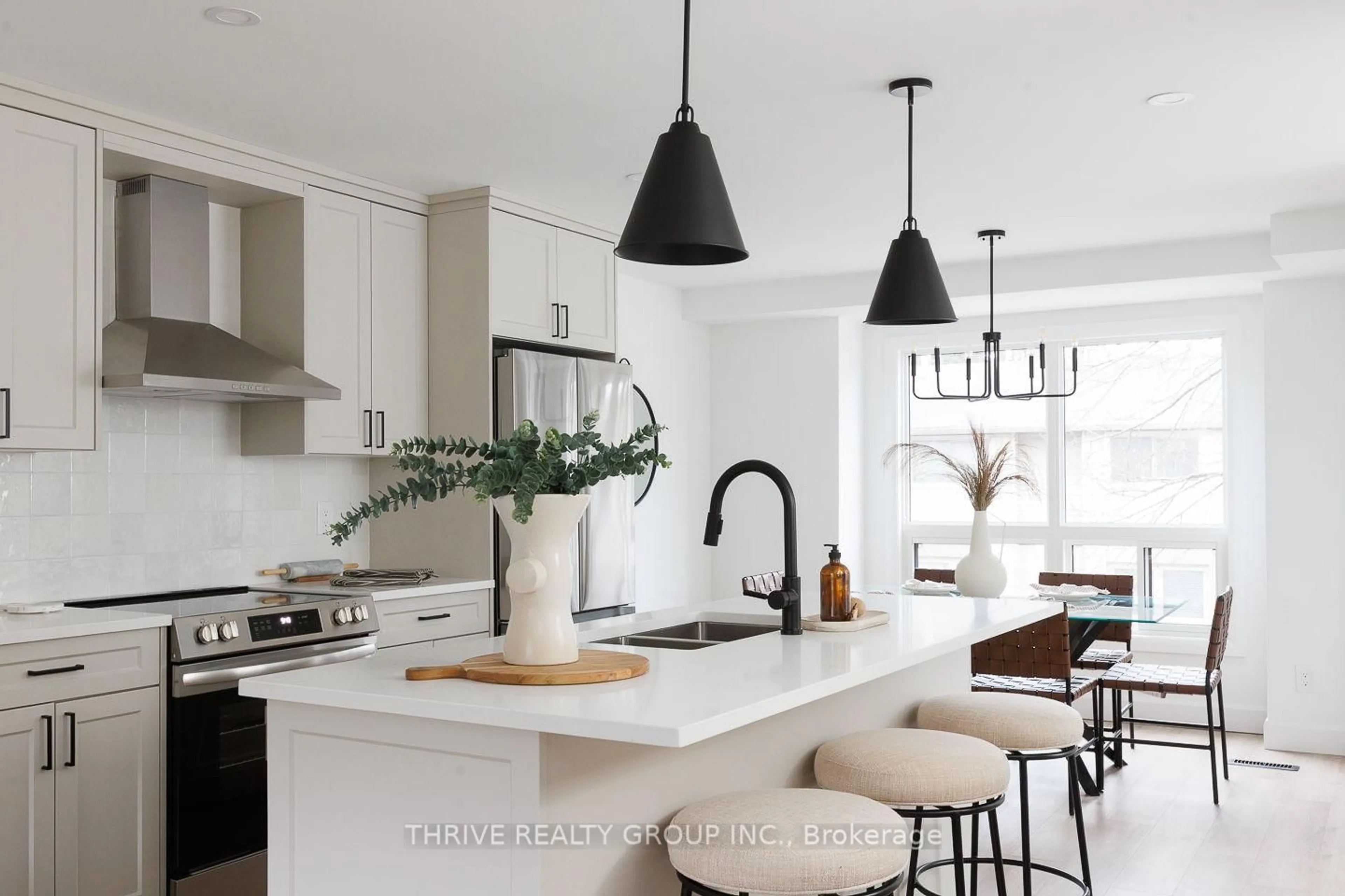 Contemporary kitchen, unknown for 35 WATERMAN Ave #73, London South Ontario N6C 5T7