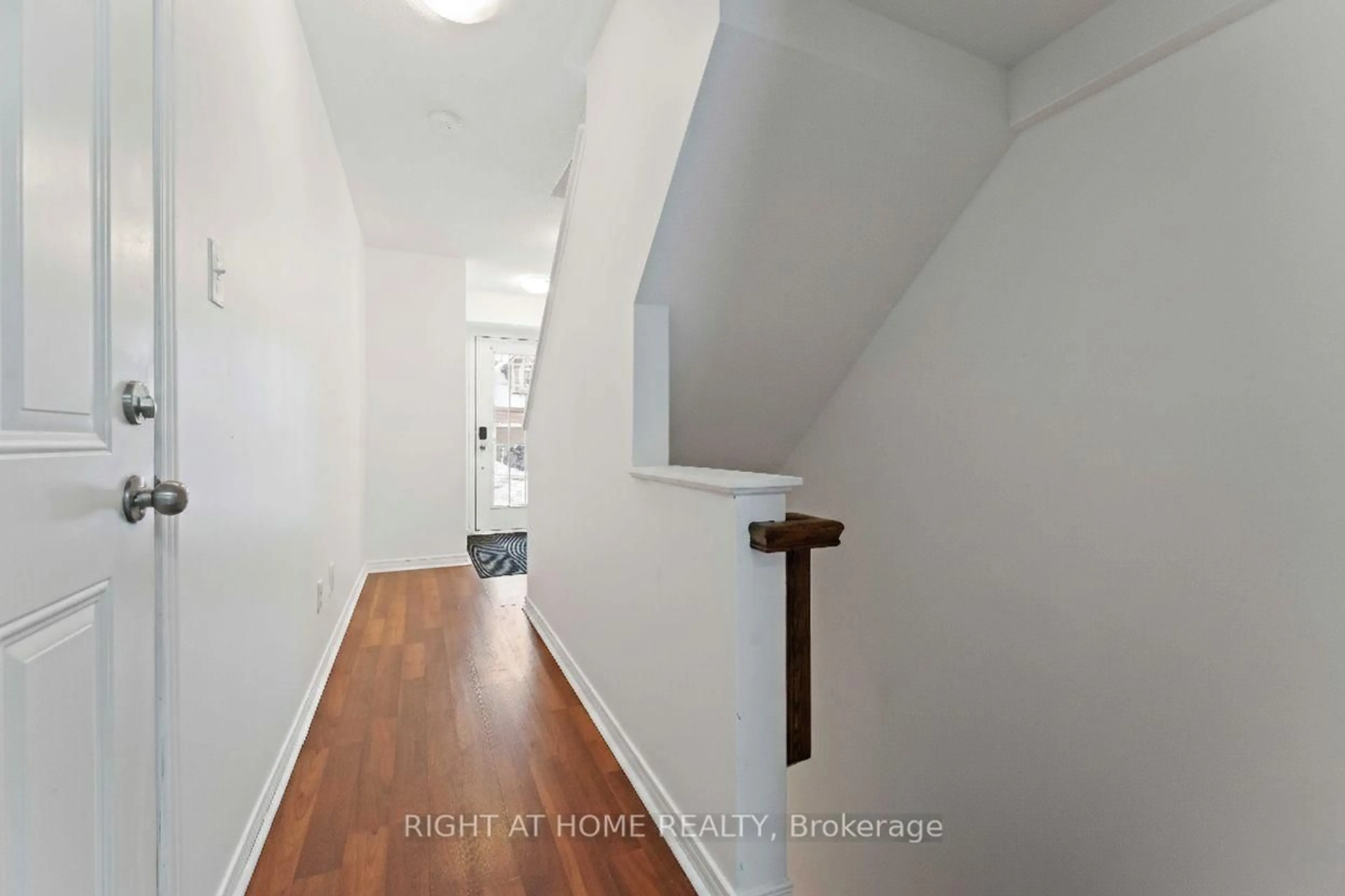 Unknown for 364 Moffatt Pond Crt, Ottawa Ontario K2J 0C7